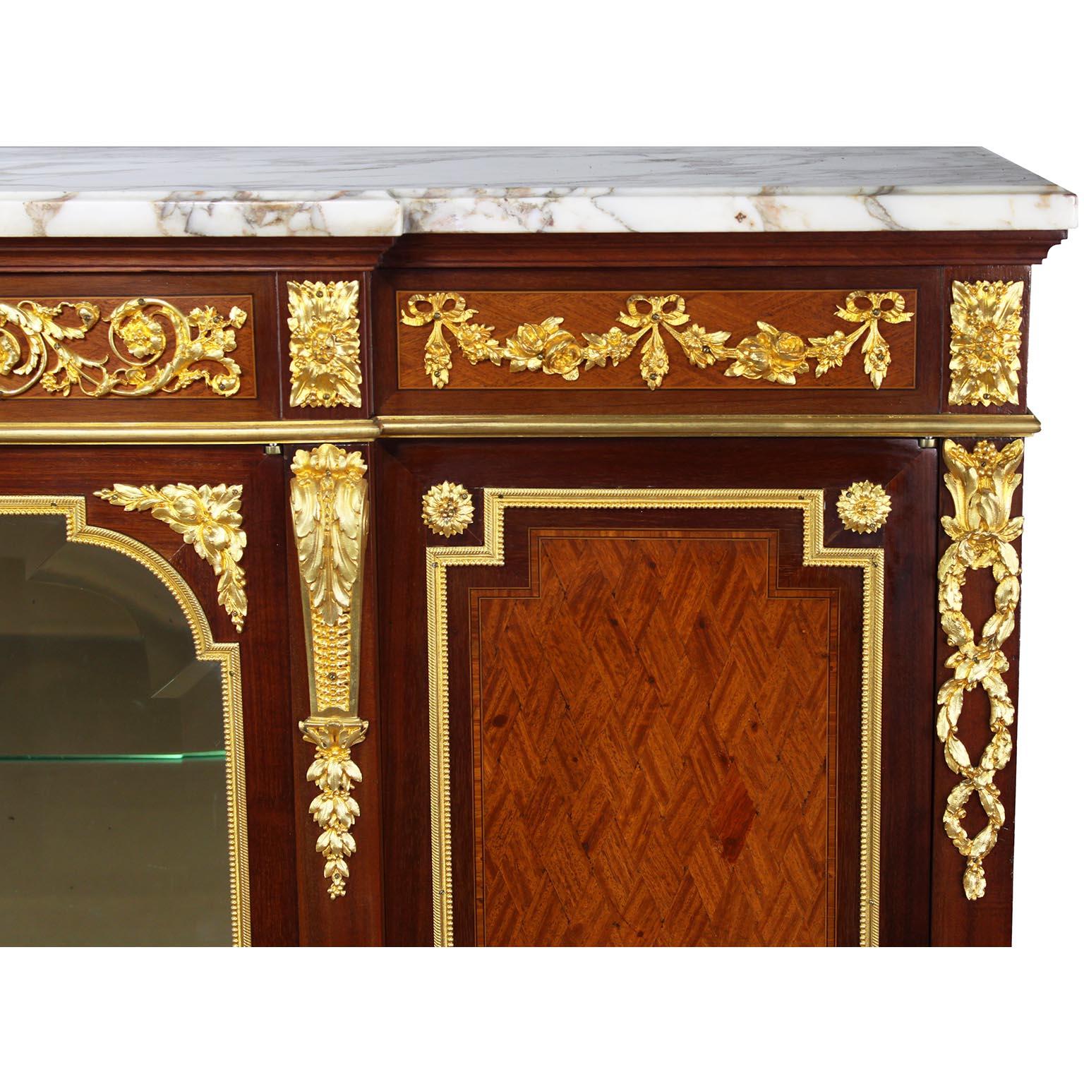 French Louis XVI Style Ormolu Mounted & Tulipwood Vitrine Cabinet, Attr. F.Linke For Sale 4