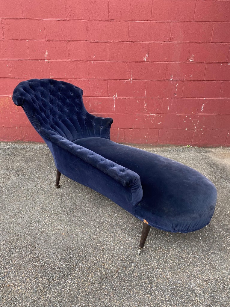 French 19th C. Chaise Longue in Blue Velvet at 1stDibs | chaise lounge  blue, dark blue chaise lounge, blue velvet chaise