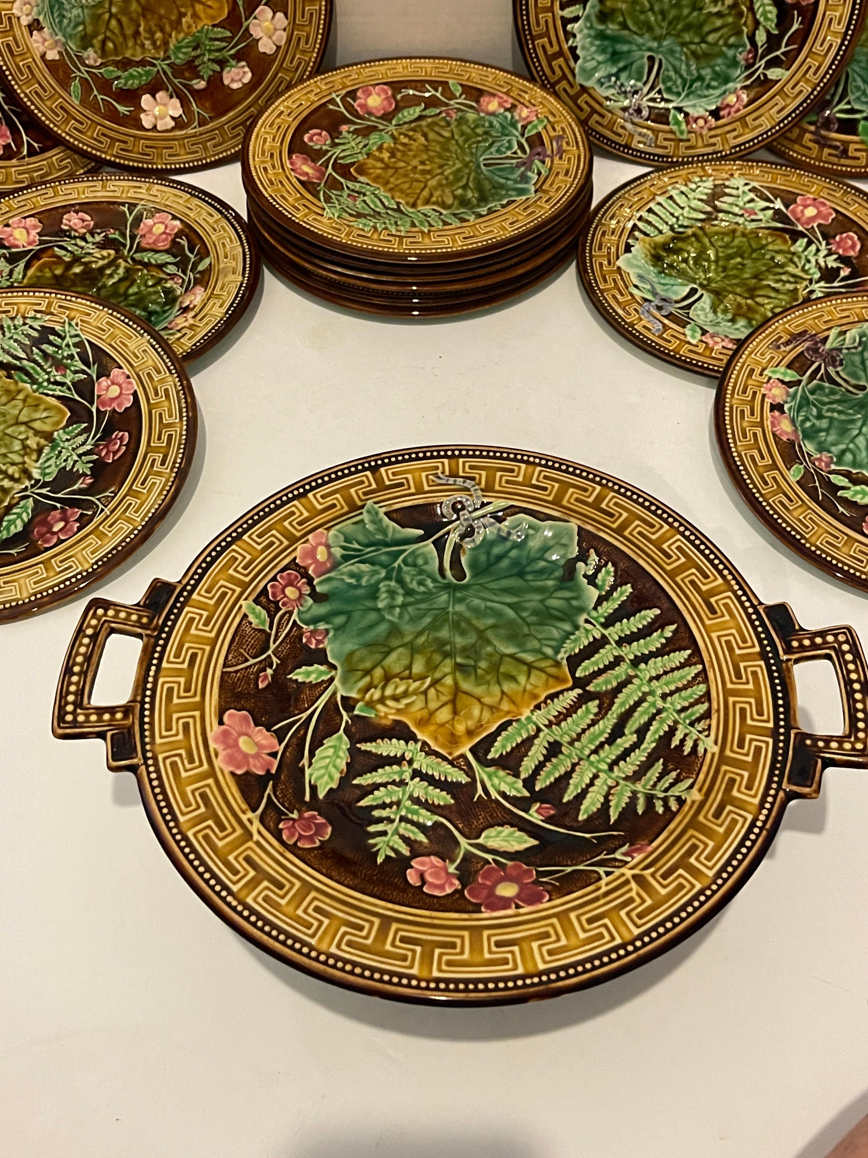 French 19th C. Majolica Set of 12 Plates & dishes, Choisy Le Roi, C.1880 8