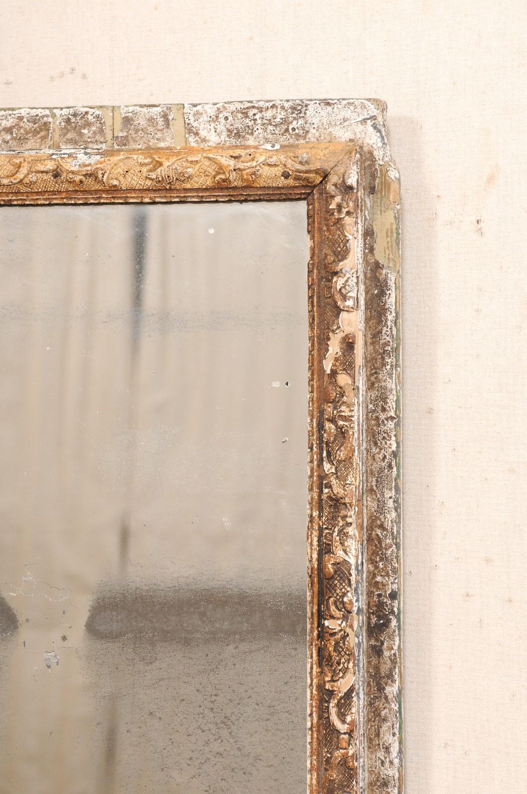 XIXe siècle Miroir français du 19e C. avec accents de cadre en bois sculpté, Orig. Verre et peinture en vente