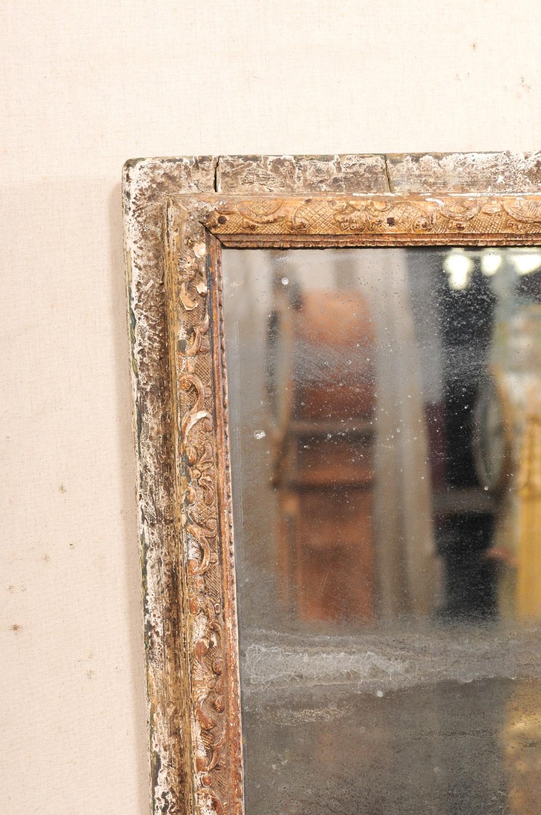 Miroir français du 19e C. avec accents de cadre en bois sculpté, Orig. Verre et peinture en vente 1