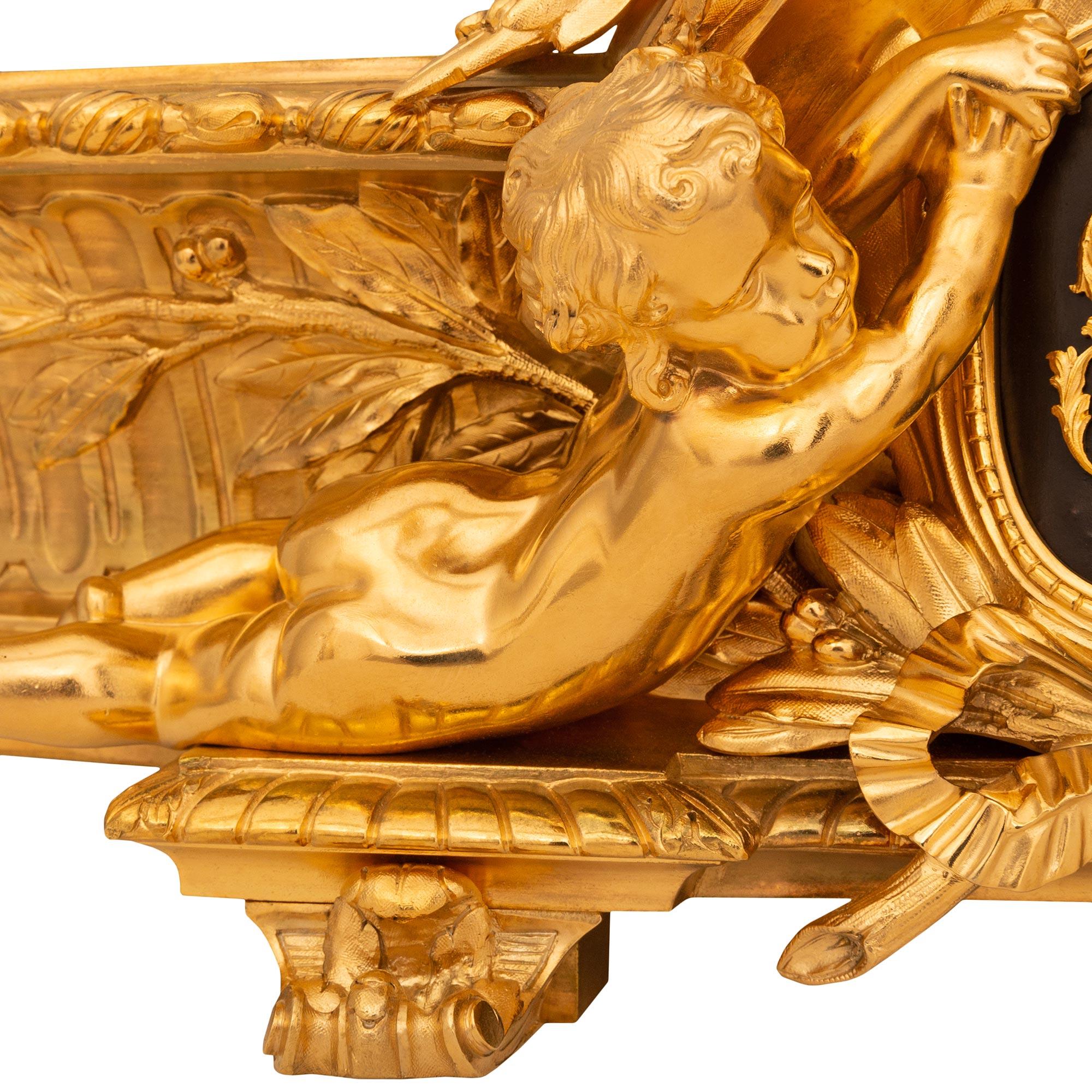 Métal Français 19e s. Centre de table d'époque Napoléon III en bronze patiné, bronze doré et étole en vente