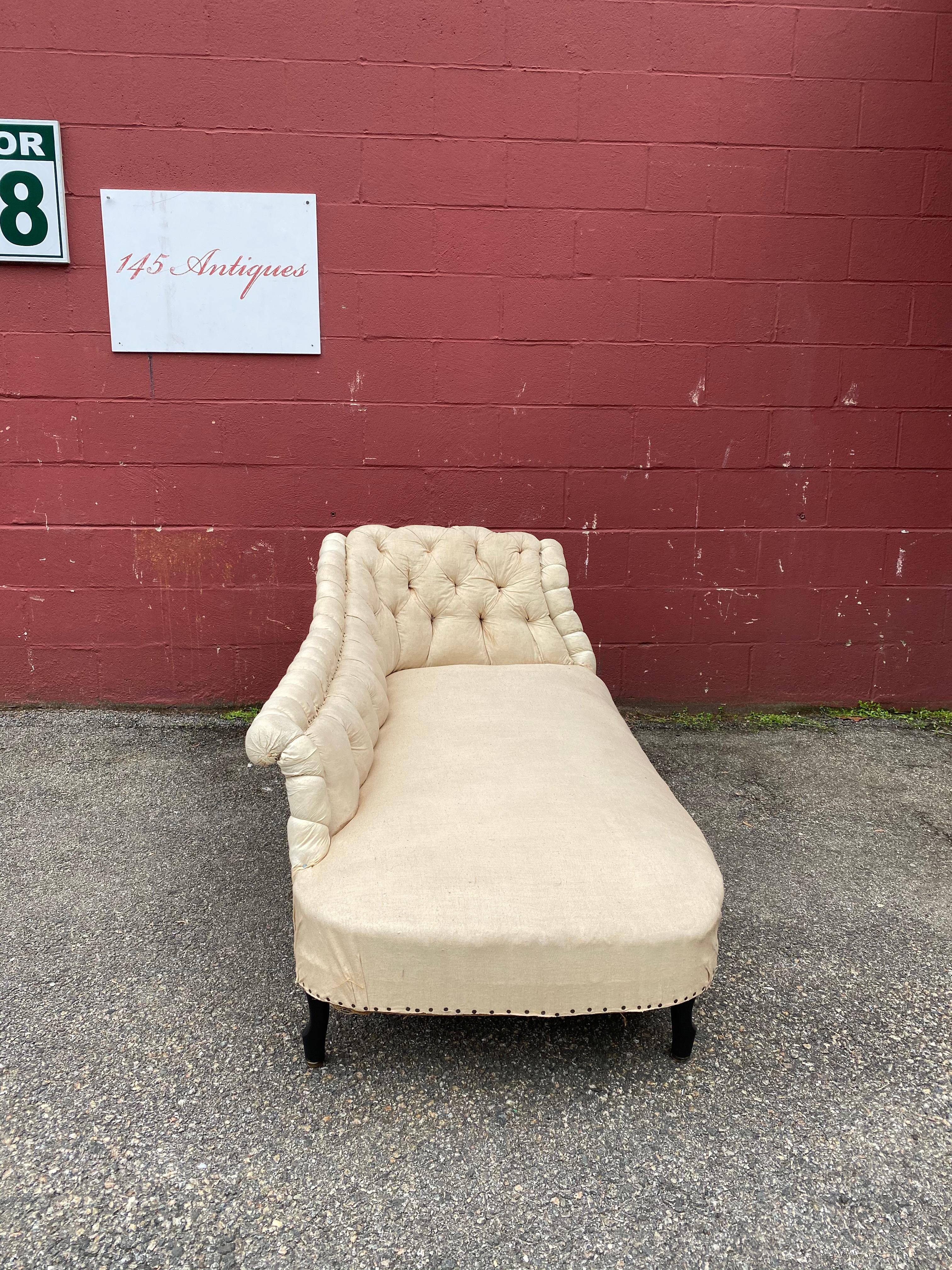 French 19th C Napoleon III Tufted Asymmetrical Chaise Longue 4