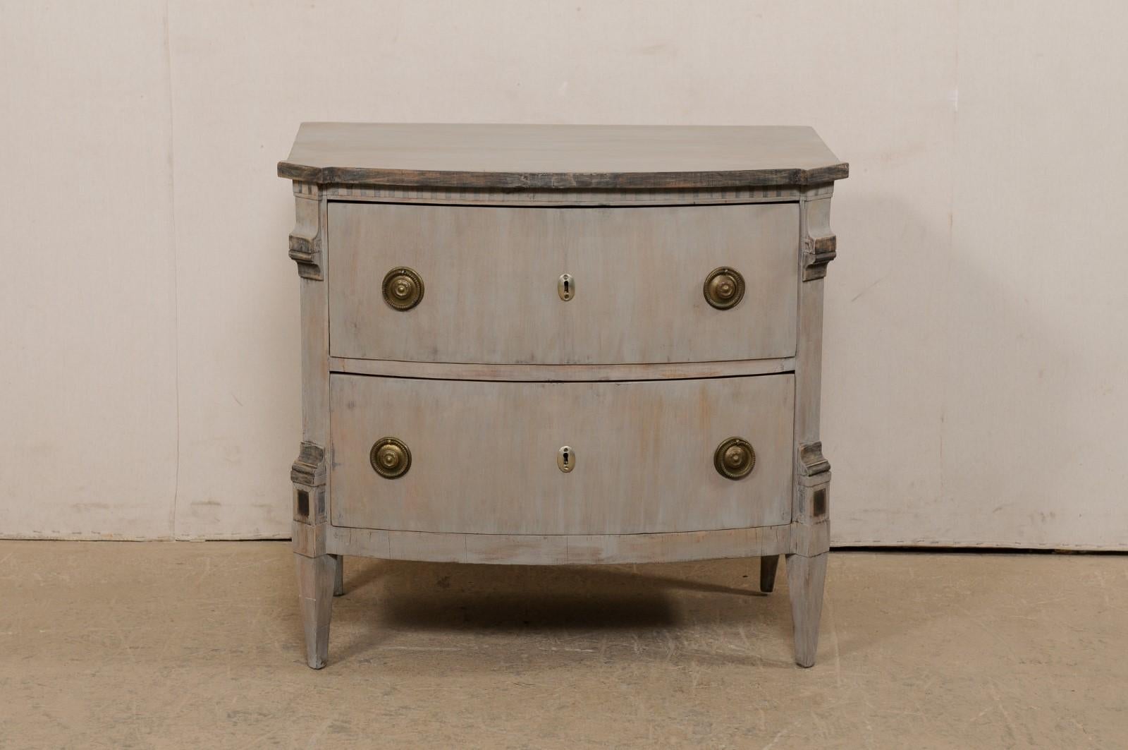 French 19th C. Neoclassical Bow-Front Commode in Blue/Gray w/Charcoal Trim In Good Condition For Sale In Atlanta, GA