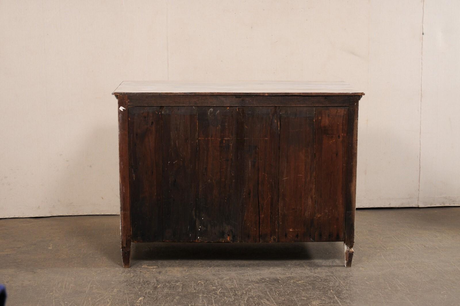 Commode neoclassica francese del XIX secolo, finitura grigia con ferramenta in ottone in vendita 1