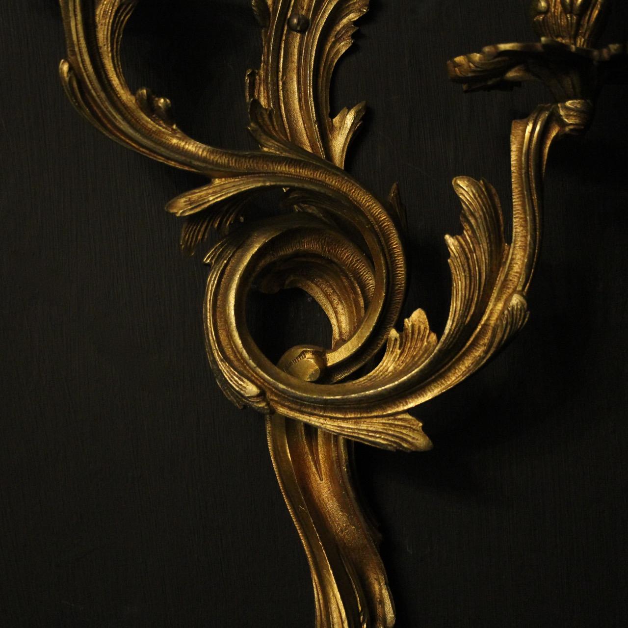 French 19th Century Pair of Gilded Bronze Antique Wall Sconces In Good Condition In Chester, GB
