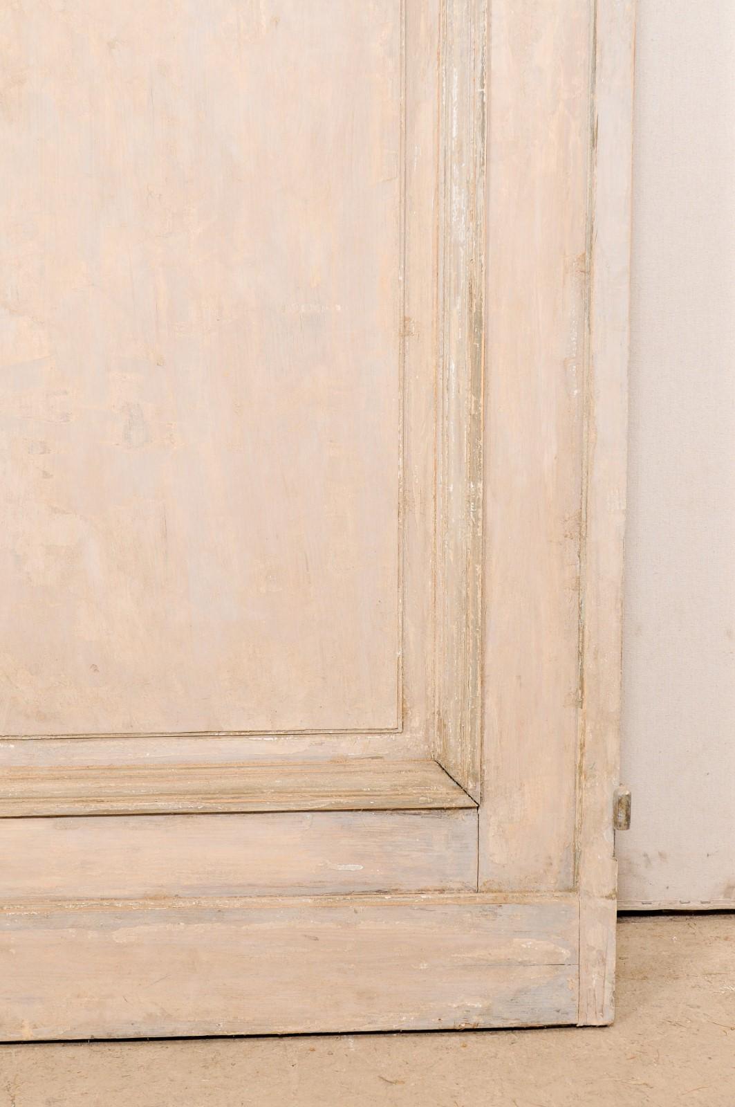 Französische Holztüren mit erhöhter Platte aus dem 19. Jahrhundert, 19. Jahrhundert, „Ein Satz von zwei Einzeltüren“ im Angebot 2