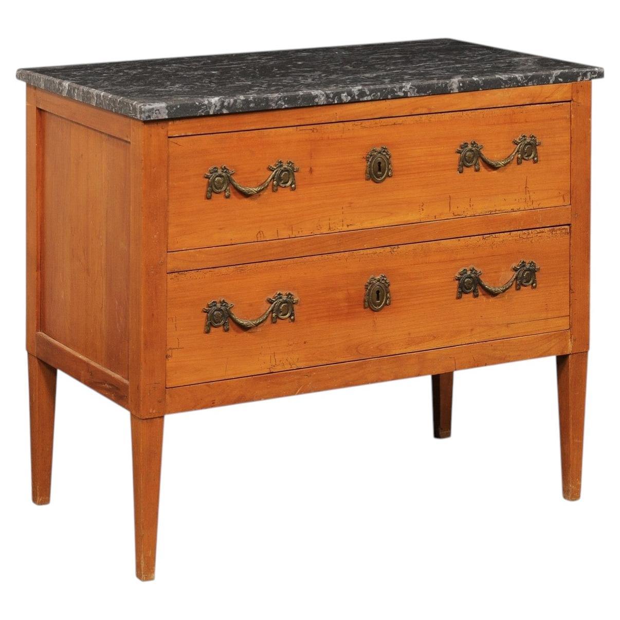 Commode française du XIXe siècle à deux tiroirs en relief, avec plateau en marbre noir charbon en vente