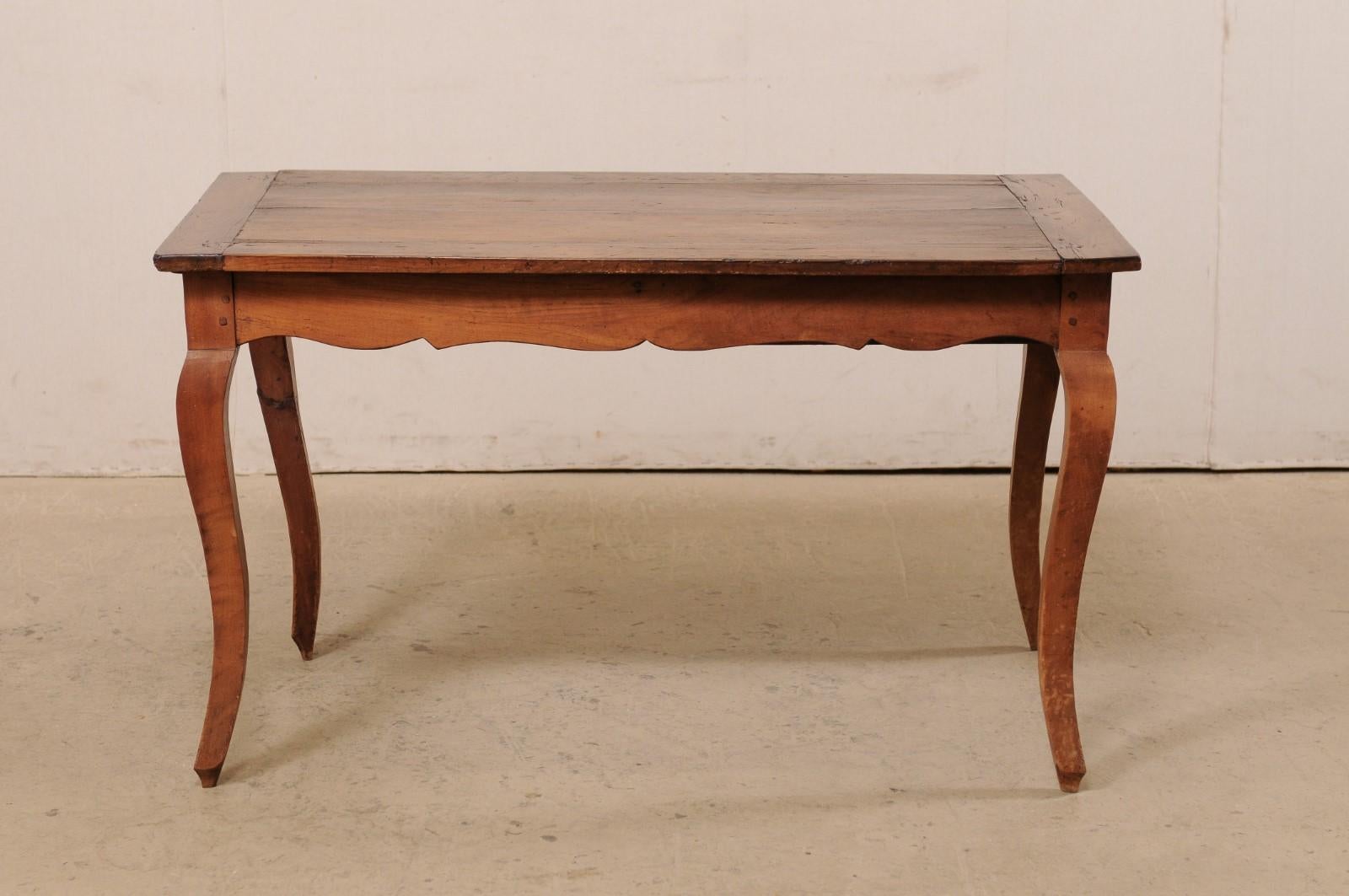French 19th C. Table w/Scalloped Apron & Single Drawer 7