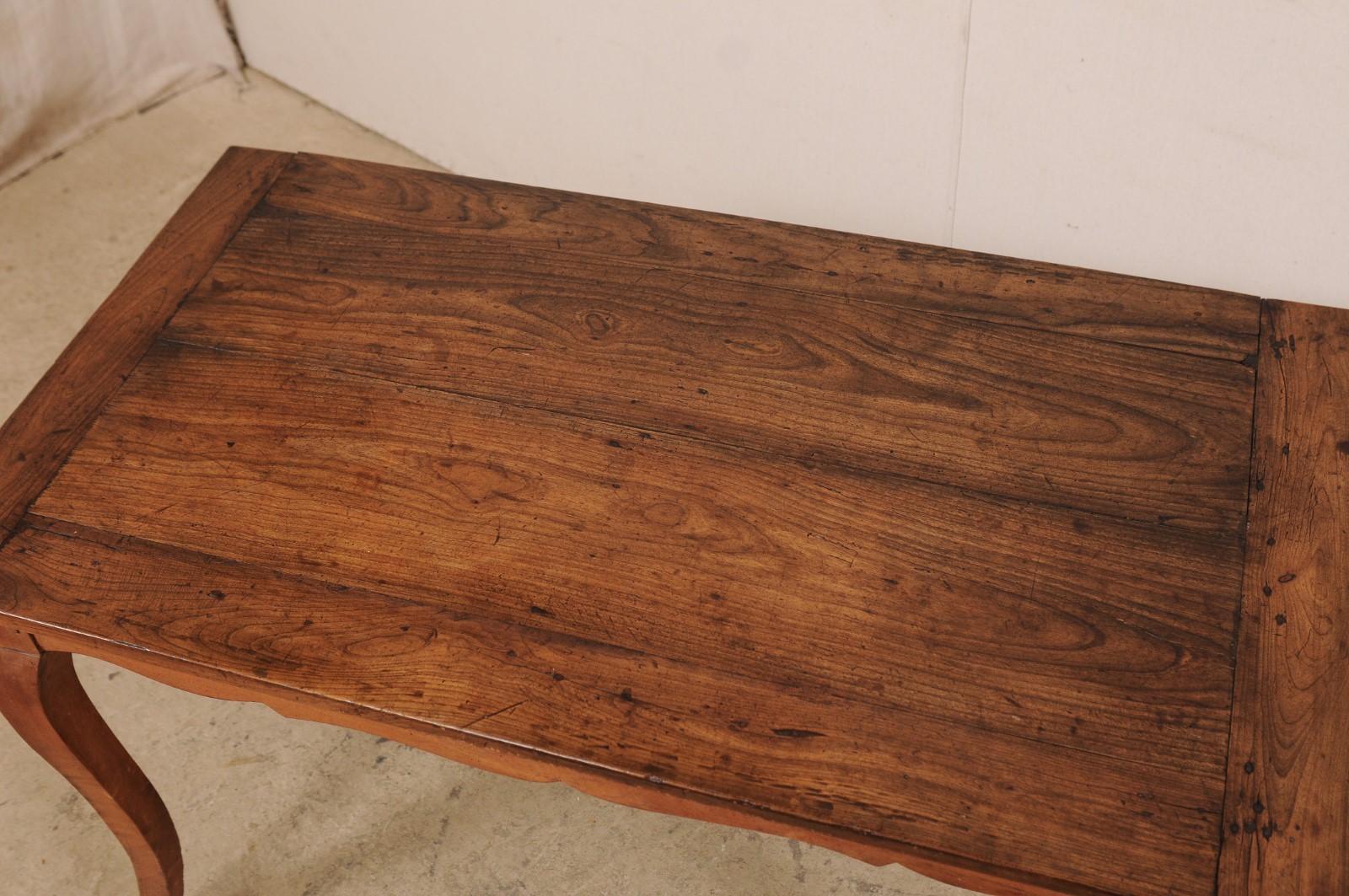 French 19th C. Table w/Scalloped Apron & Single Drawer In Good Condition In Atlanta, GA