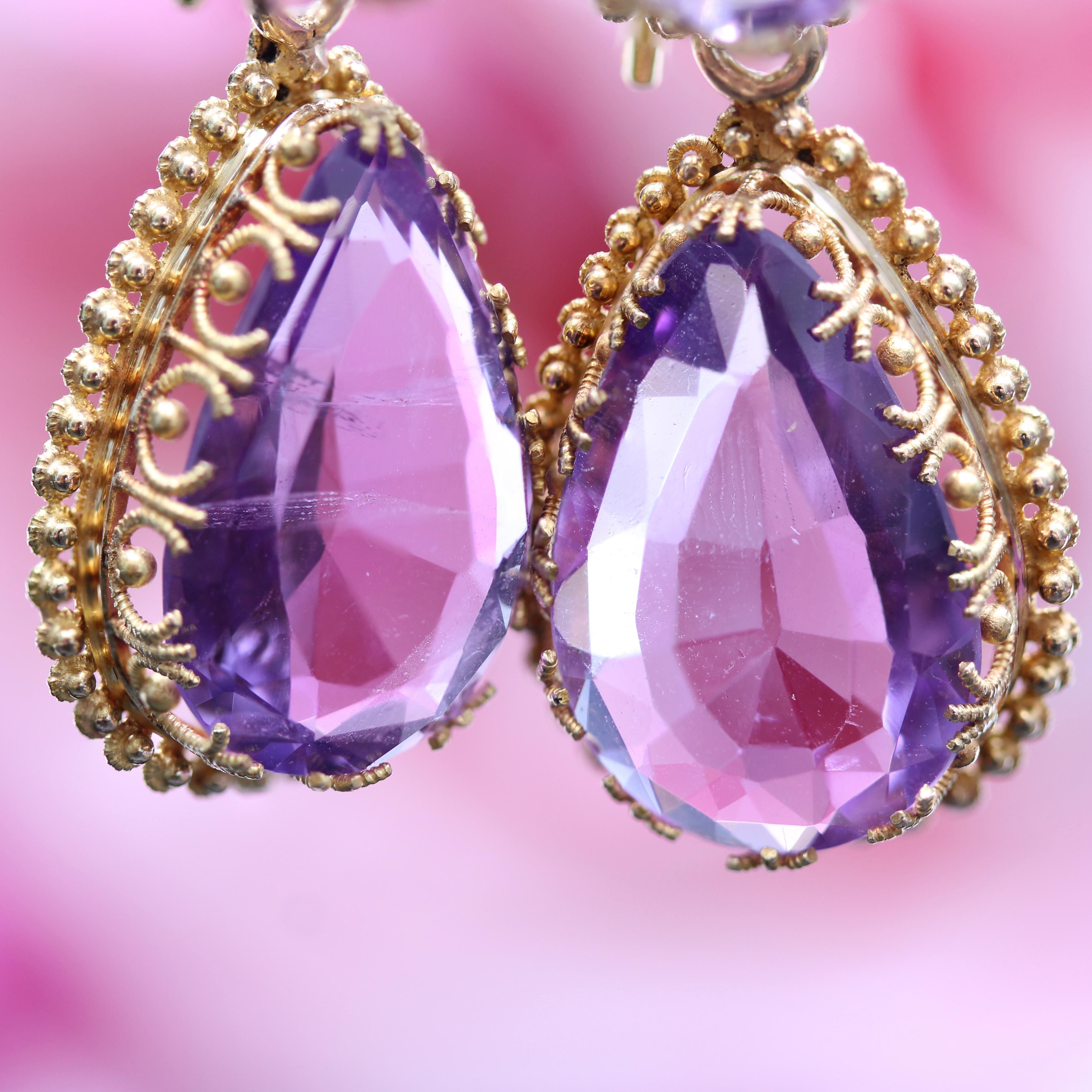 French 19th Century 10 Carats Amethyst 18 Karat Yellow Gold Dangle Earrings 5