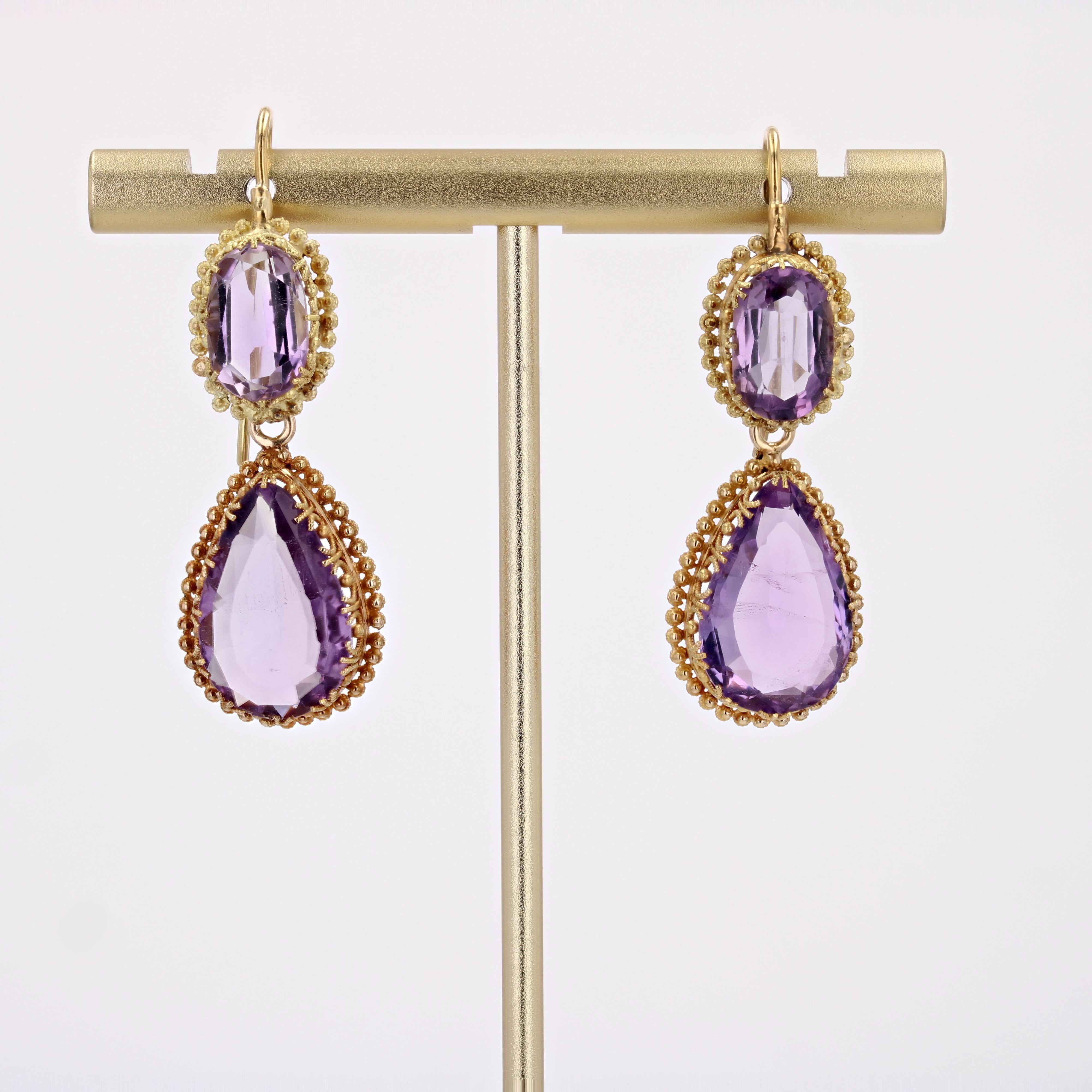 French 19th Century 10 Carats Amethyst 18 Karat Yellow Gold Dangle Earrings In Fair Condition In Poitiers, FR