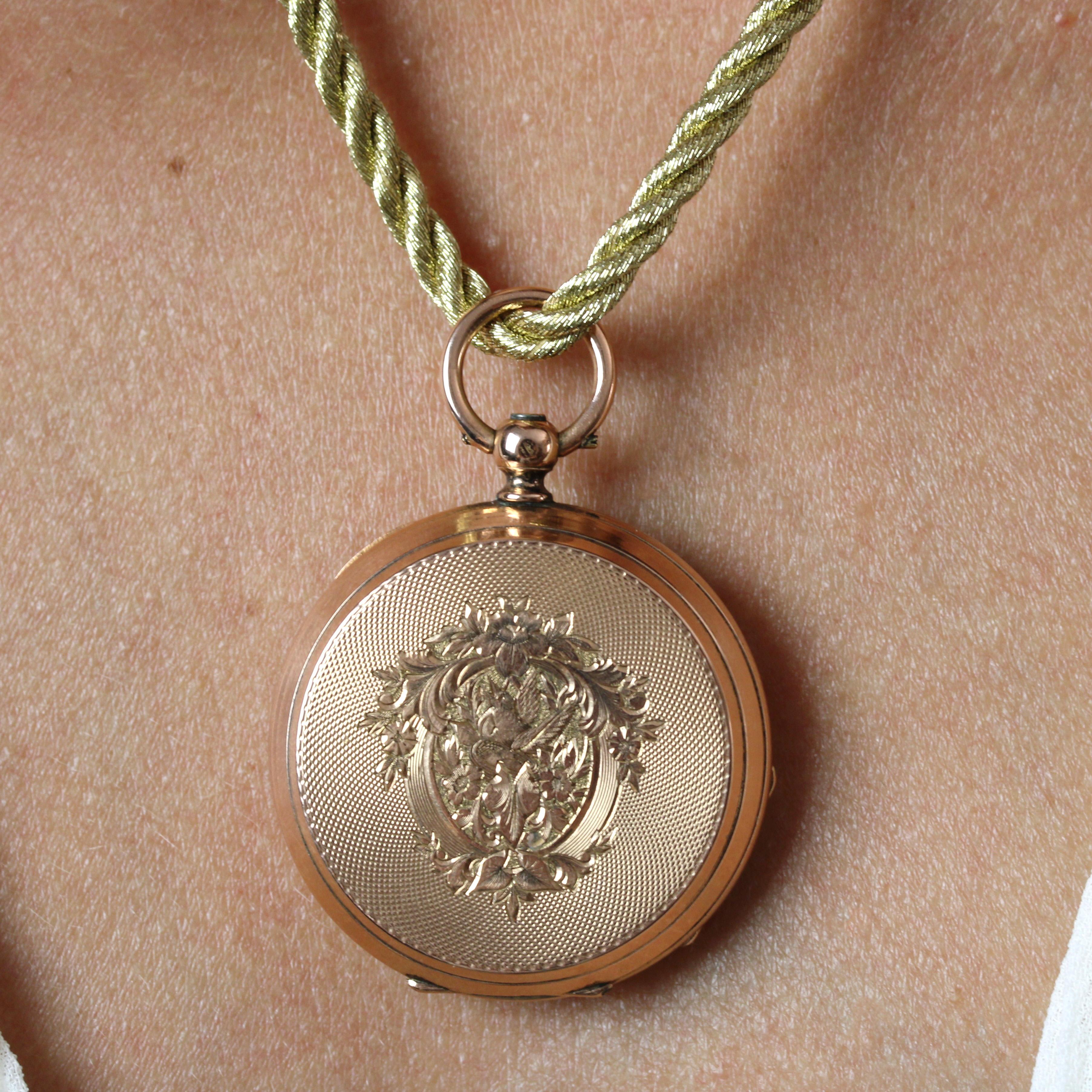 Pendentif montre de poche en or rose 18 carats français du 19e siècle en vente 3