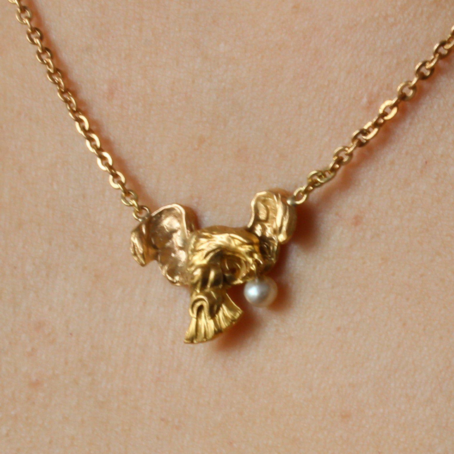 Chaîne collier français du 19ème siècle en or jaune 18 carats avec perles naturelles d'aigle 4