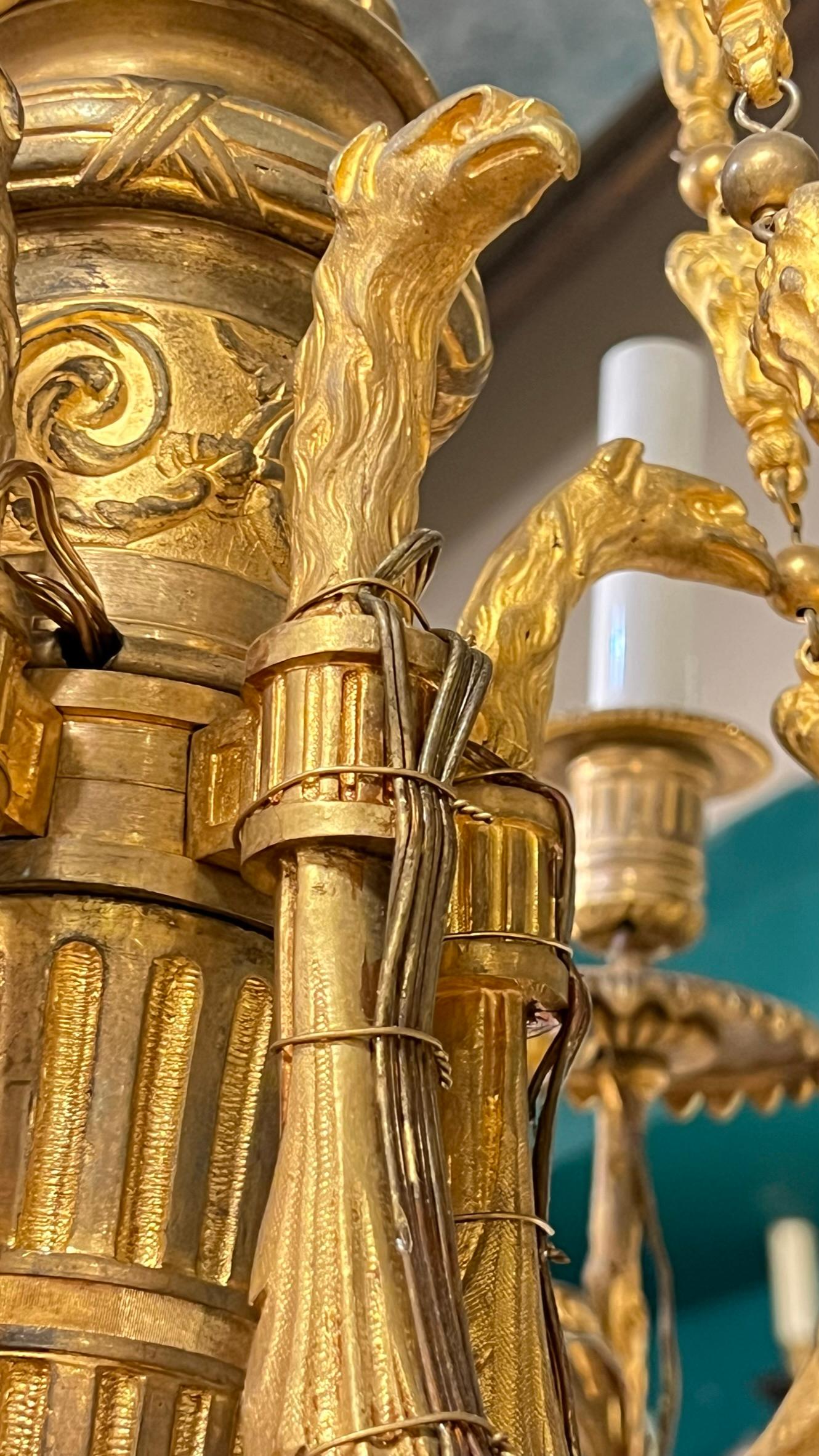 French 19th Century 18-Light Gilt Bronze Chandelier in Louis XVI Style For Sale 9