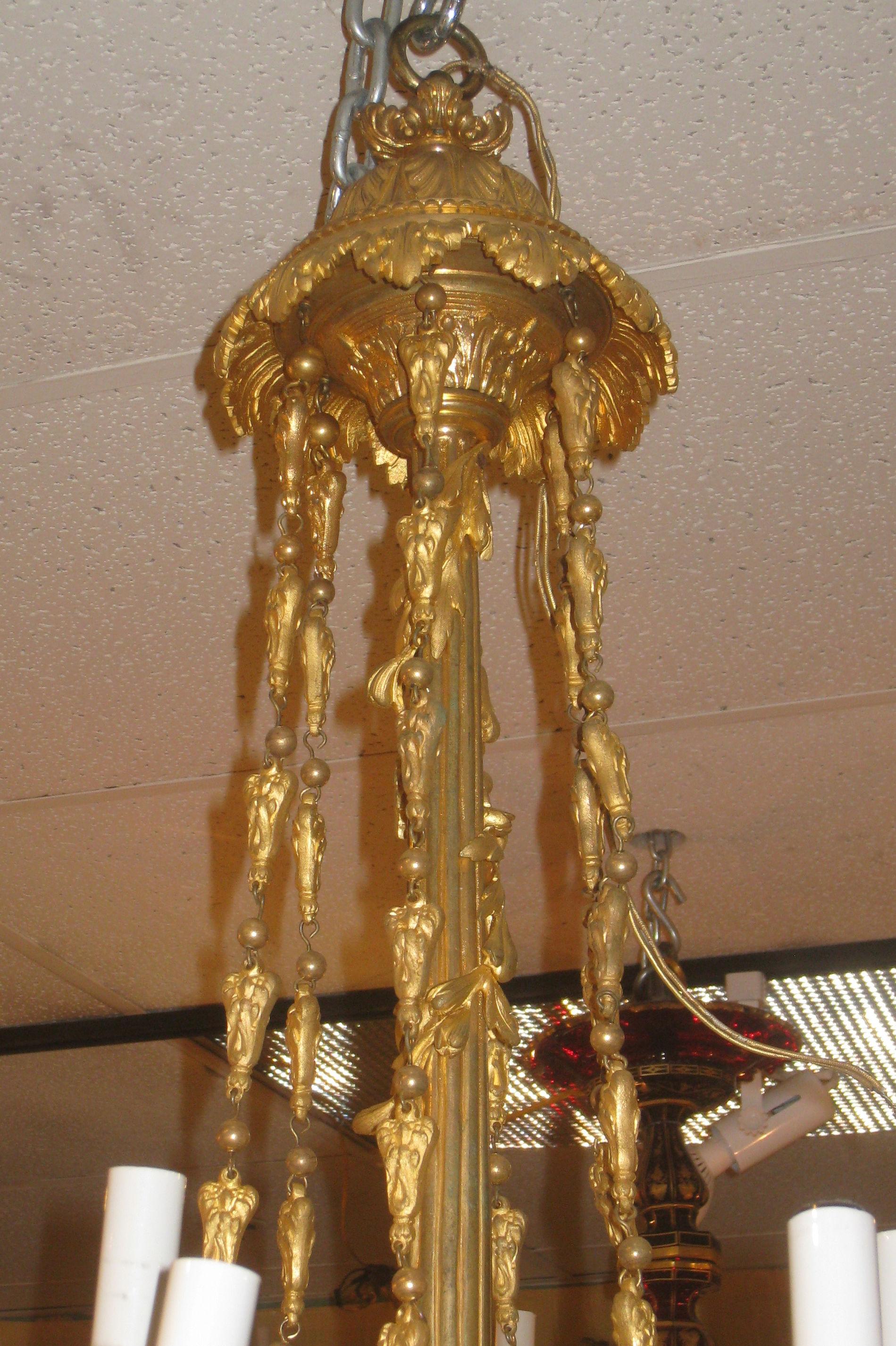French 19th Century 18-Light Gilt Bronze Chandelier in Louis XVI Style For Sale 2