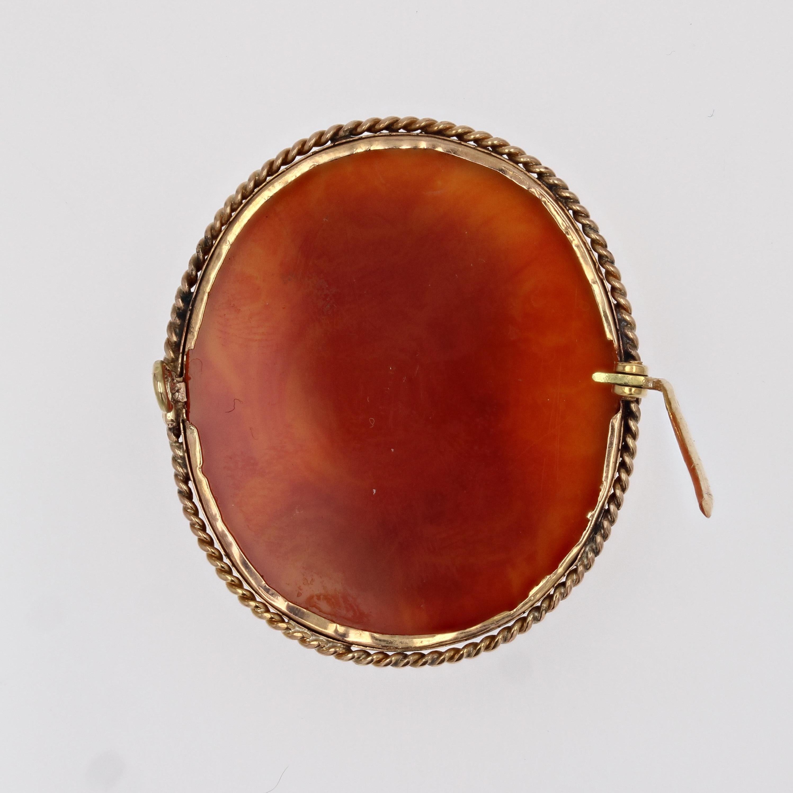 French 19th Century Agate Cameo 18 Karat Yellow Gold Brooch For Sale 6