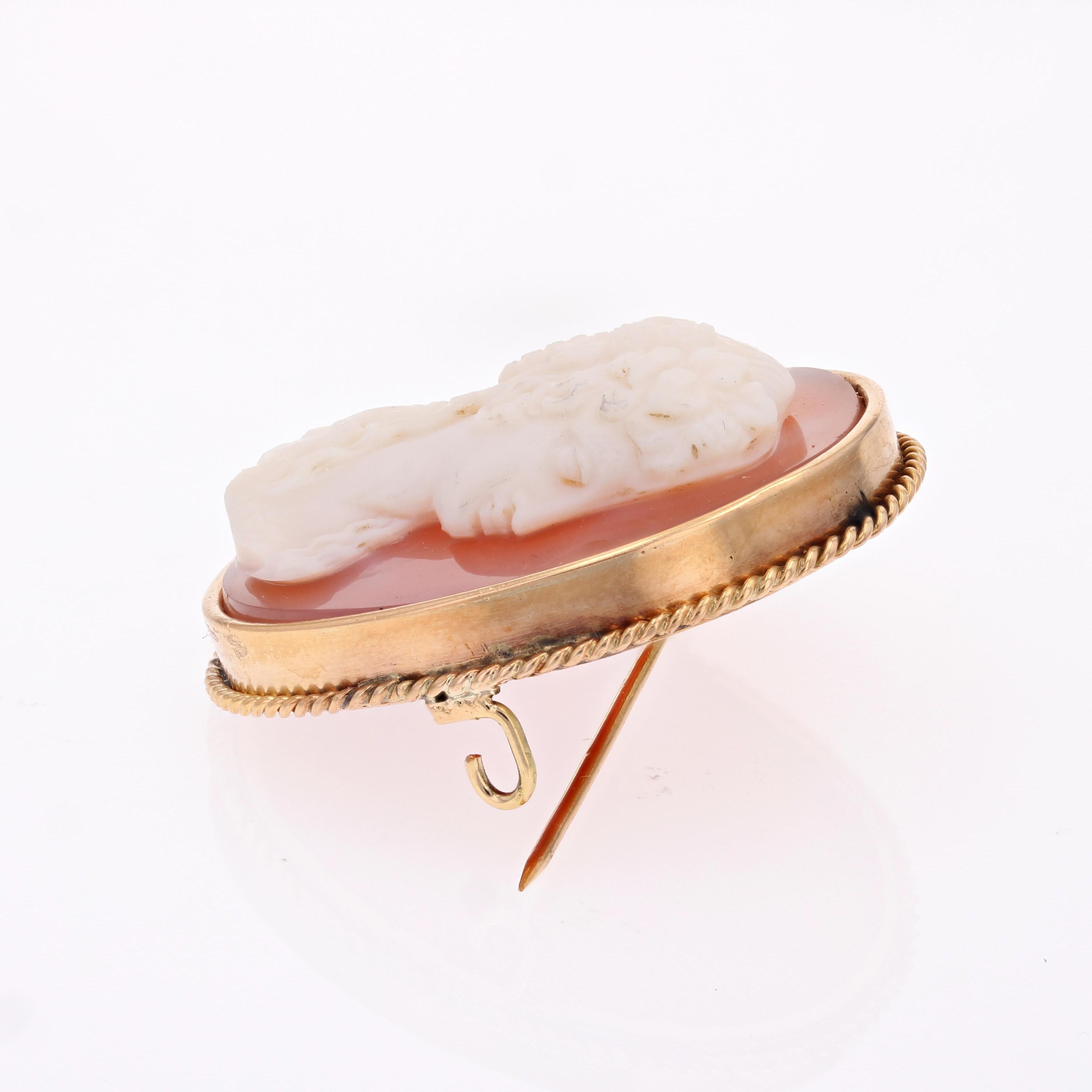 French 19th Century Agate Cameo 18 Karat Yellow Gold Brooch For Sale 7