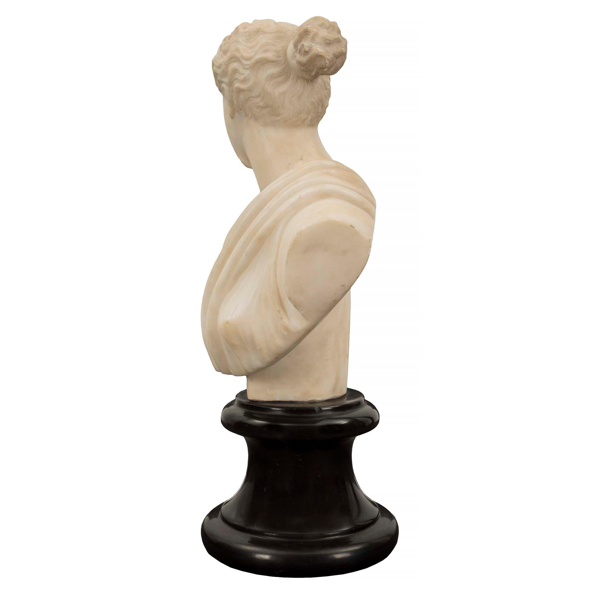 French 19th Century Alabaster Bust of Diana the Huntress In Good Condition For Sale In West Palm Beach, FL