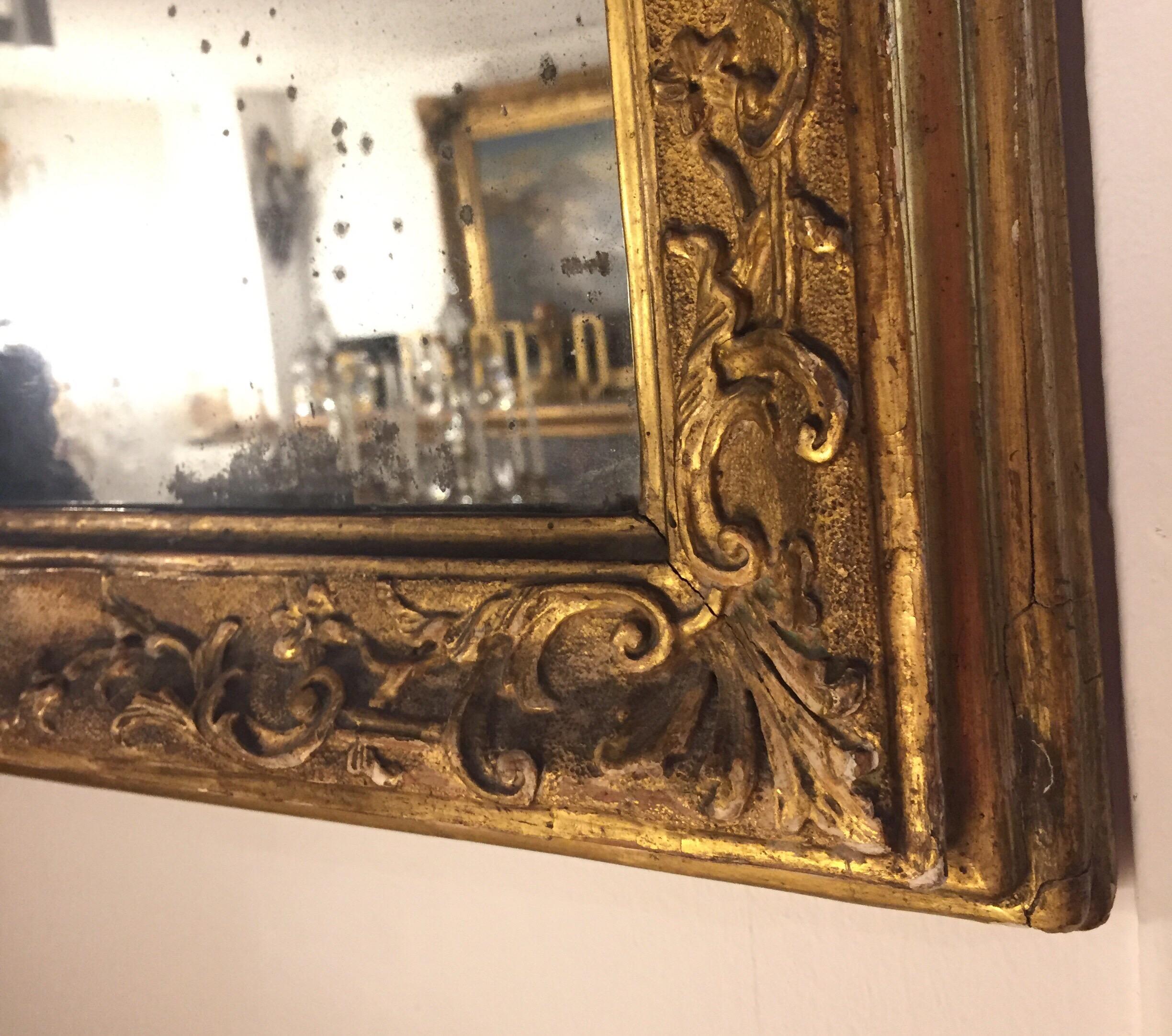 French 19th Century Arched Mirror Carved Giltwood Frame Mercury Glass In Good Condition In Milan, IT