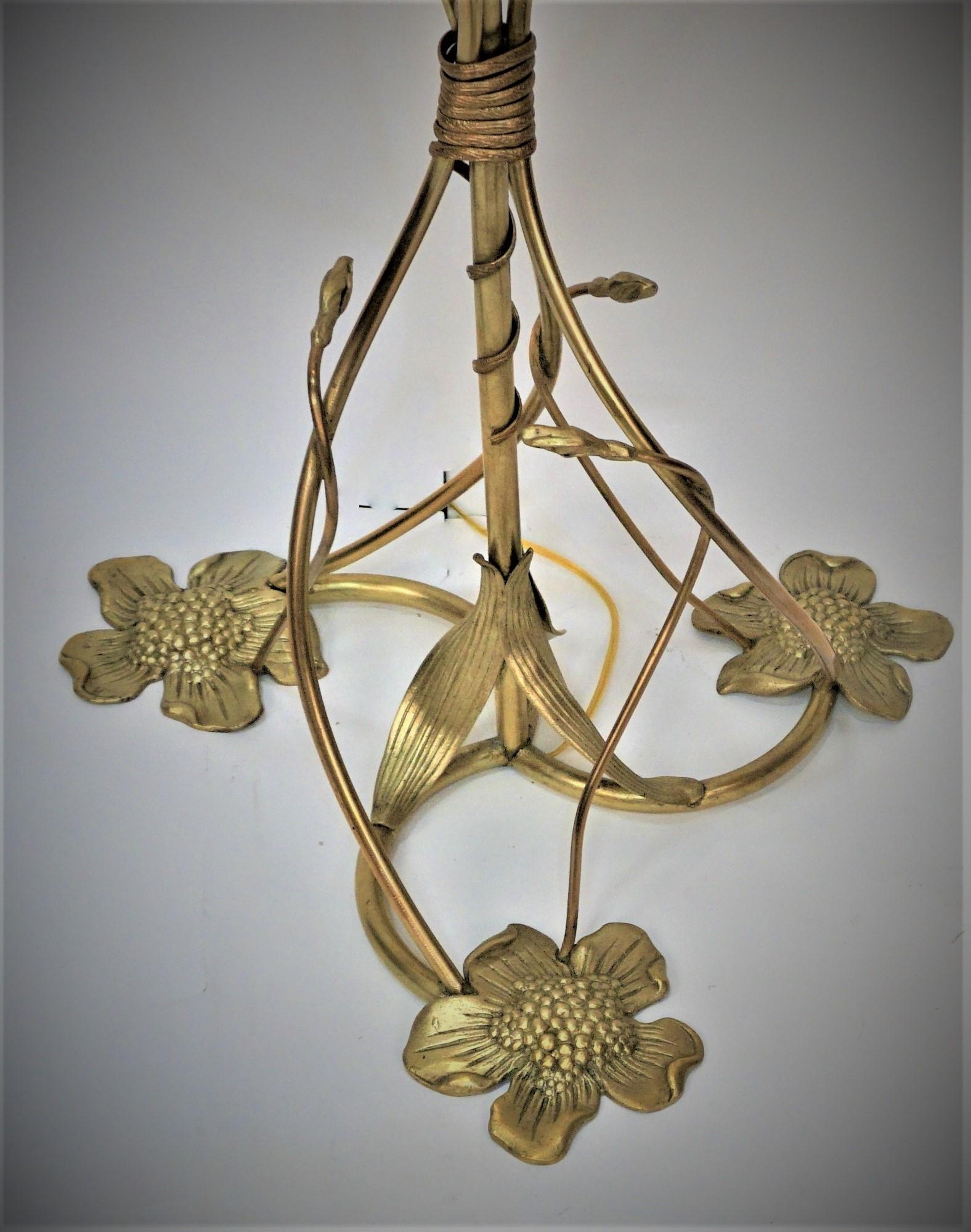 French 19th Century Art Nouveau Bronze Floor Lamp In Good Condition In Fairfax, VA