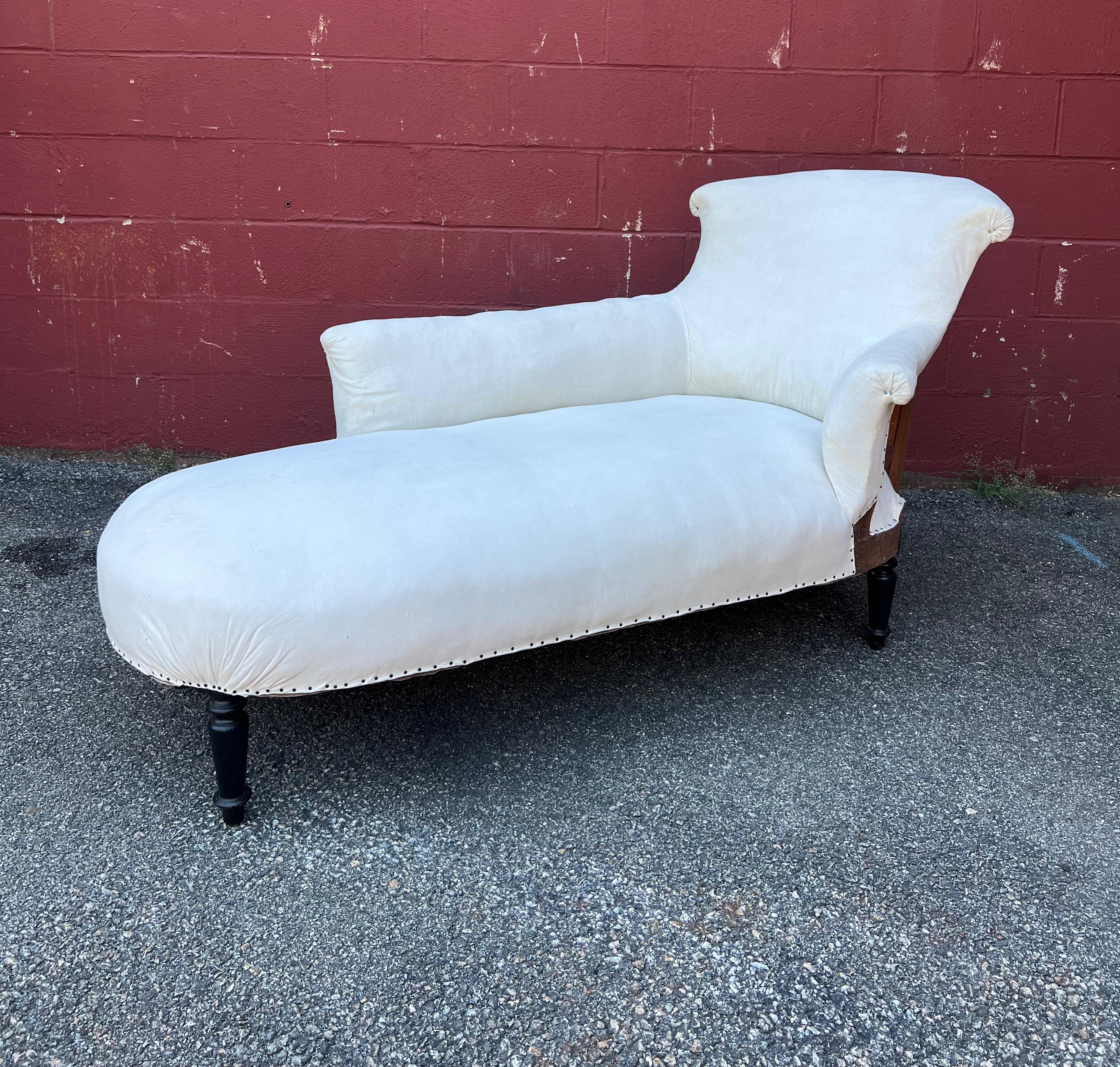 Fabric French 19th Century Napoleon III Asymmetrical Chaise Lounge