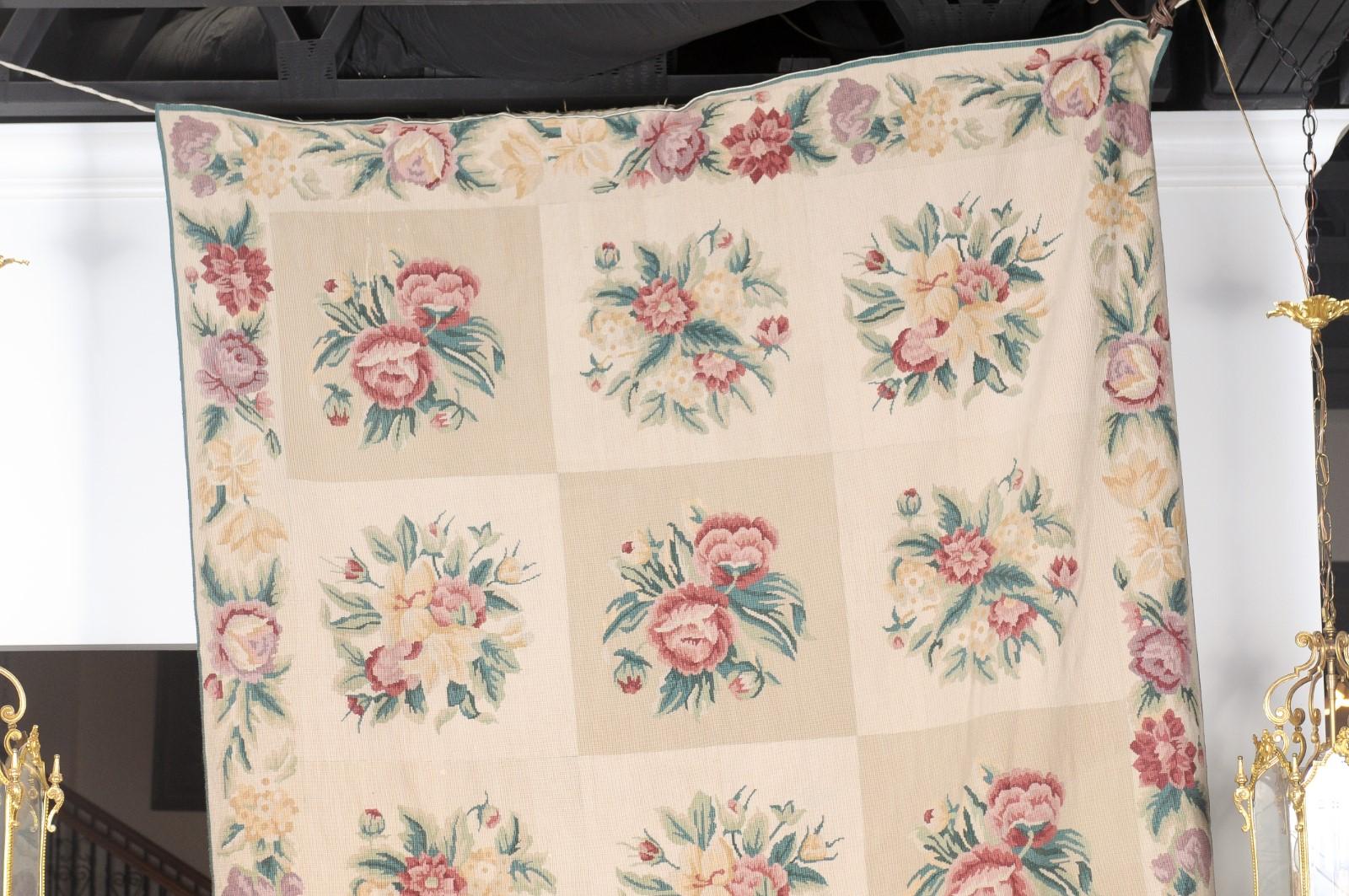 French 19th Century Aubusson Wall Tapestry with Pink and Cream Floral Décor In Good Condition For Sale In Atlanta, GA