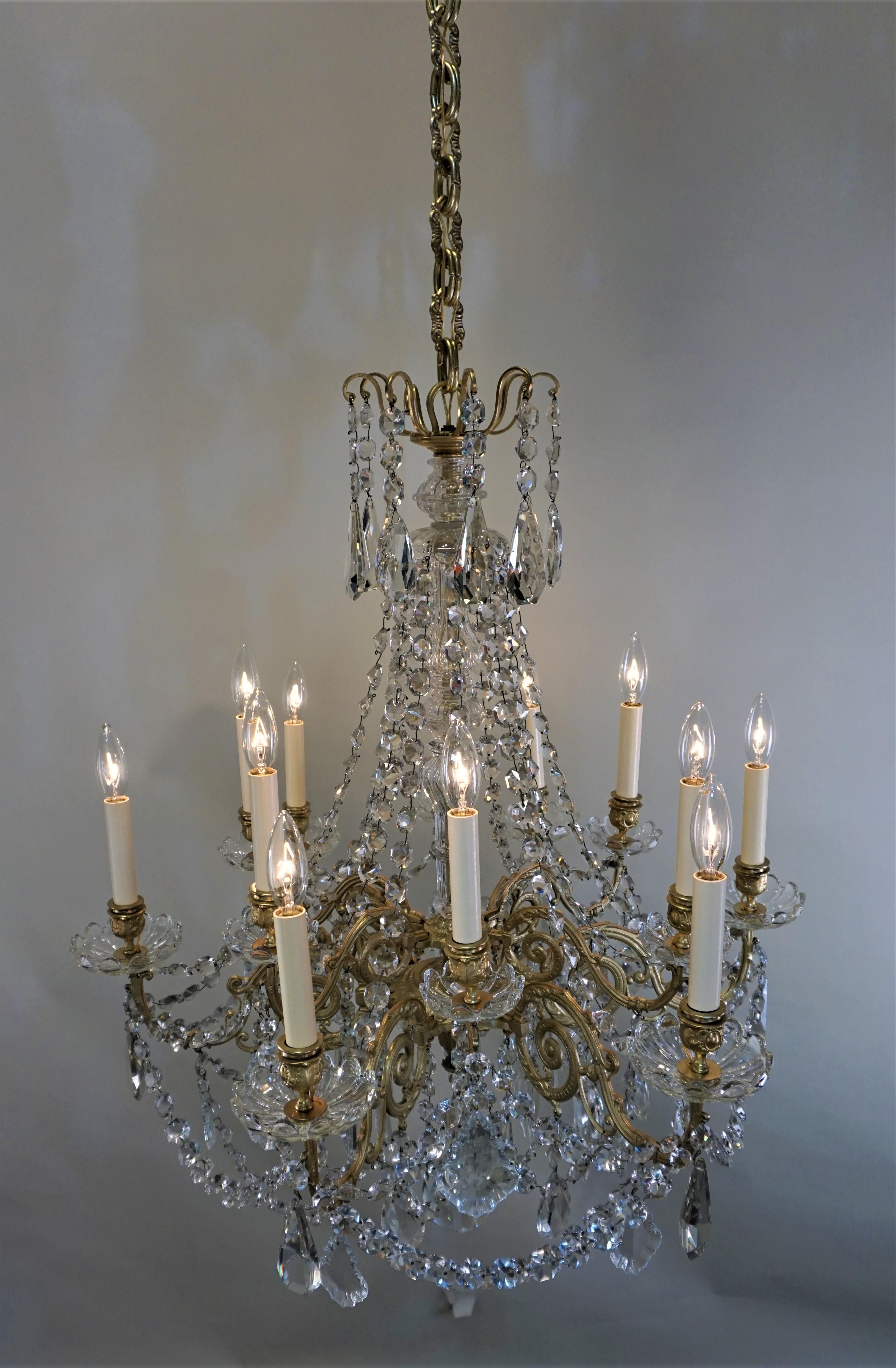 French 19th Century Baccarat Style Crystal and Bronze Chandelier 4