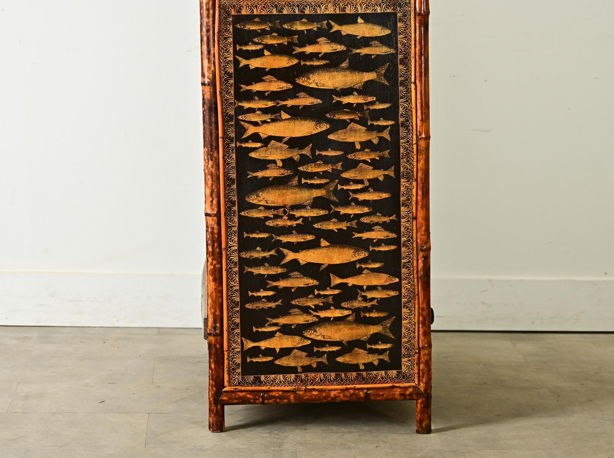 French 19th Century Bamboo & Decoupage Bookcase For Sale 4