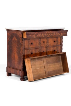 Commode francese a torsione d'orzo del XIX secolo