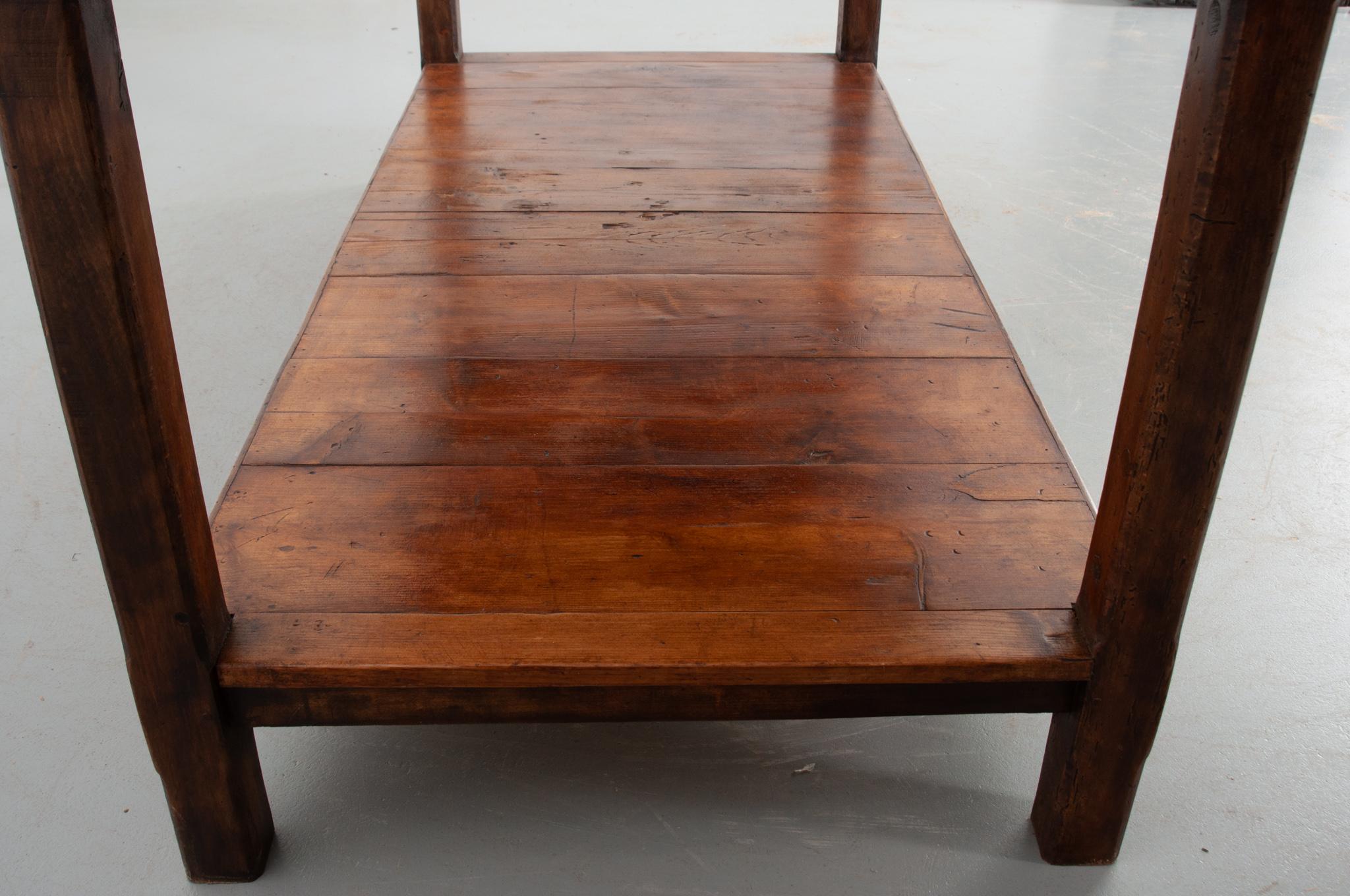 French 19th Century Beech Drapery Table In Good Condition For Sale In Baton Rouge, LA
