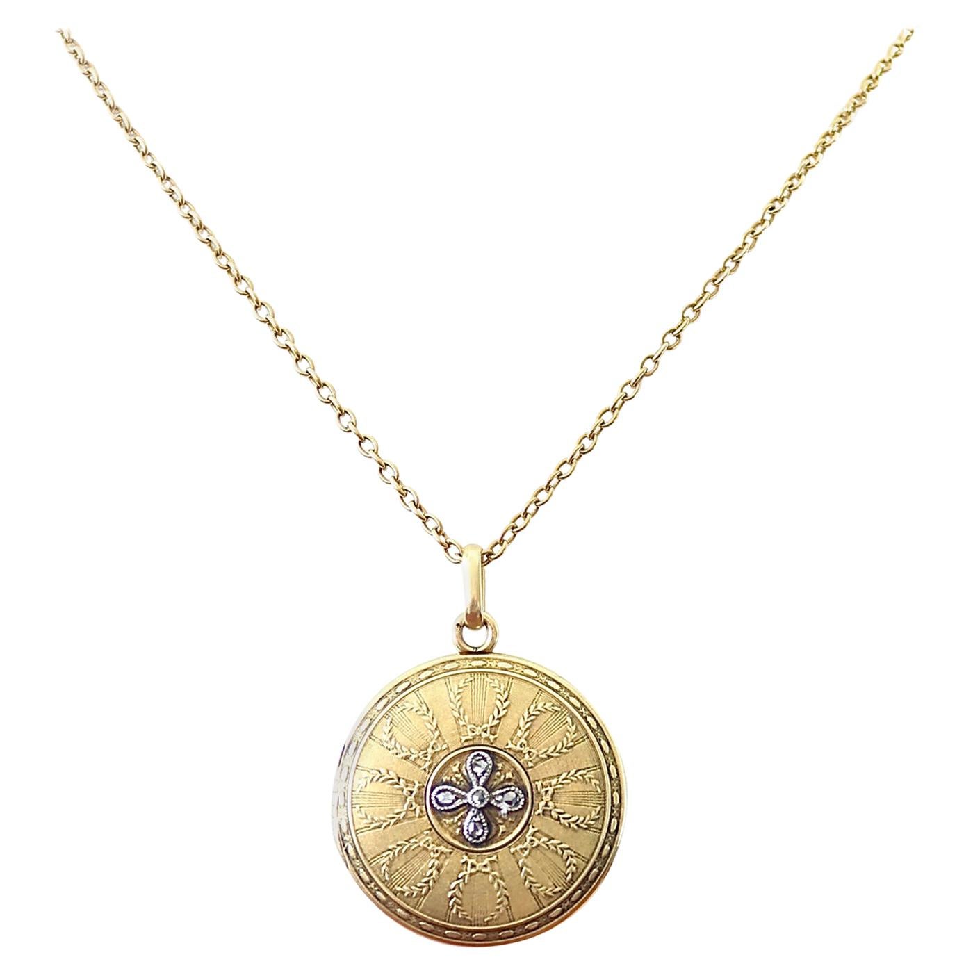 French 19th Century Belle Époque Diamond 18 Karat Gold Locket Necklace
