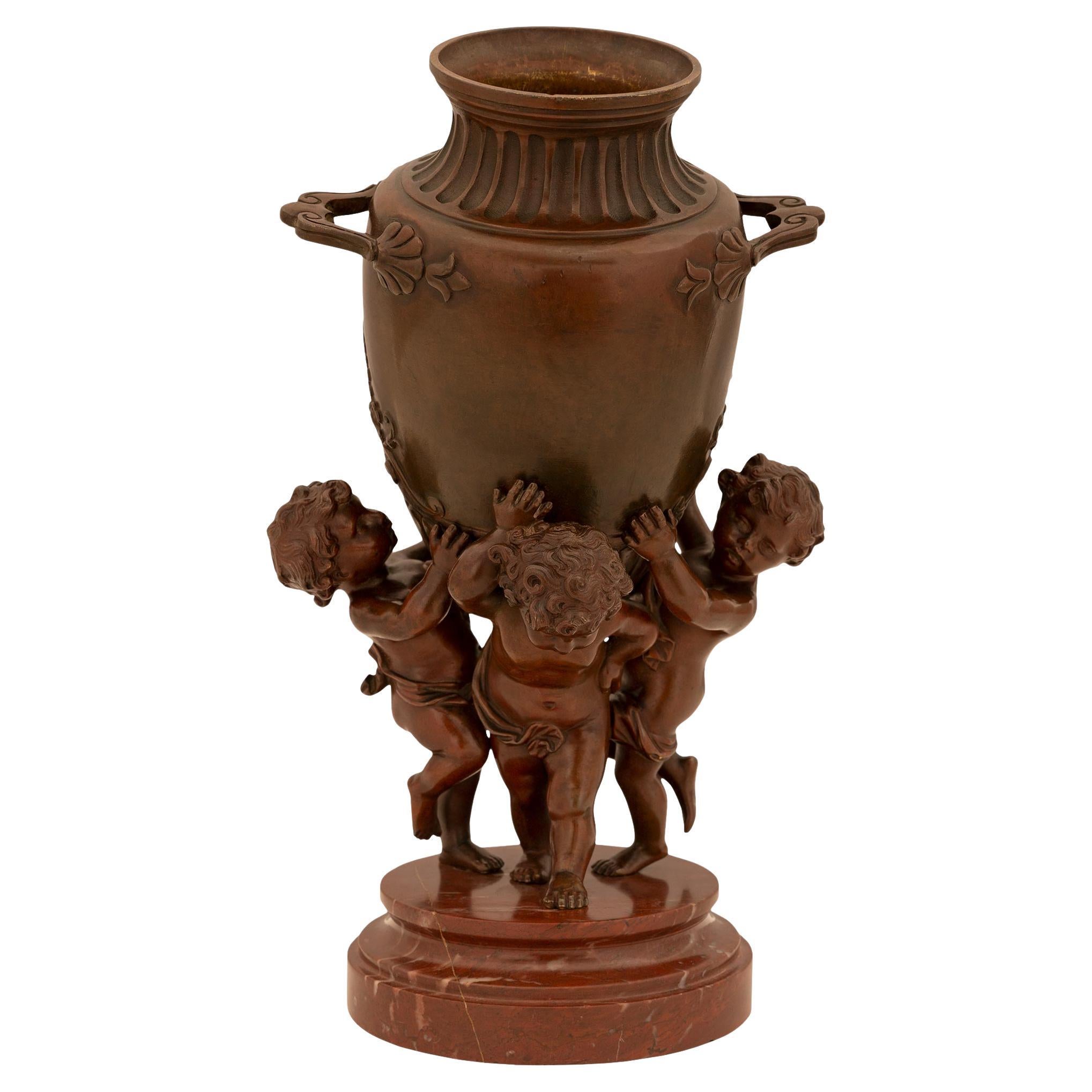 Urne en bronze et marbre d'époque French Belle Epoque du 19ème siècle