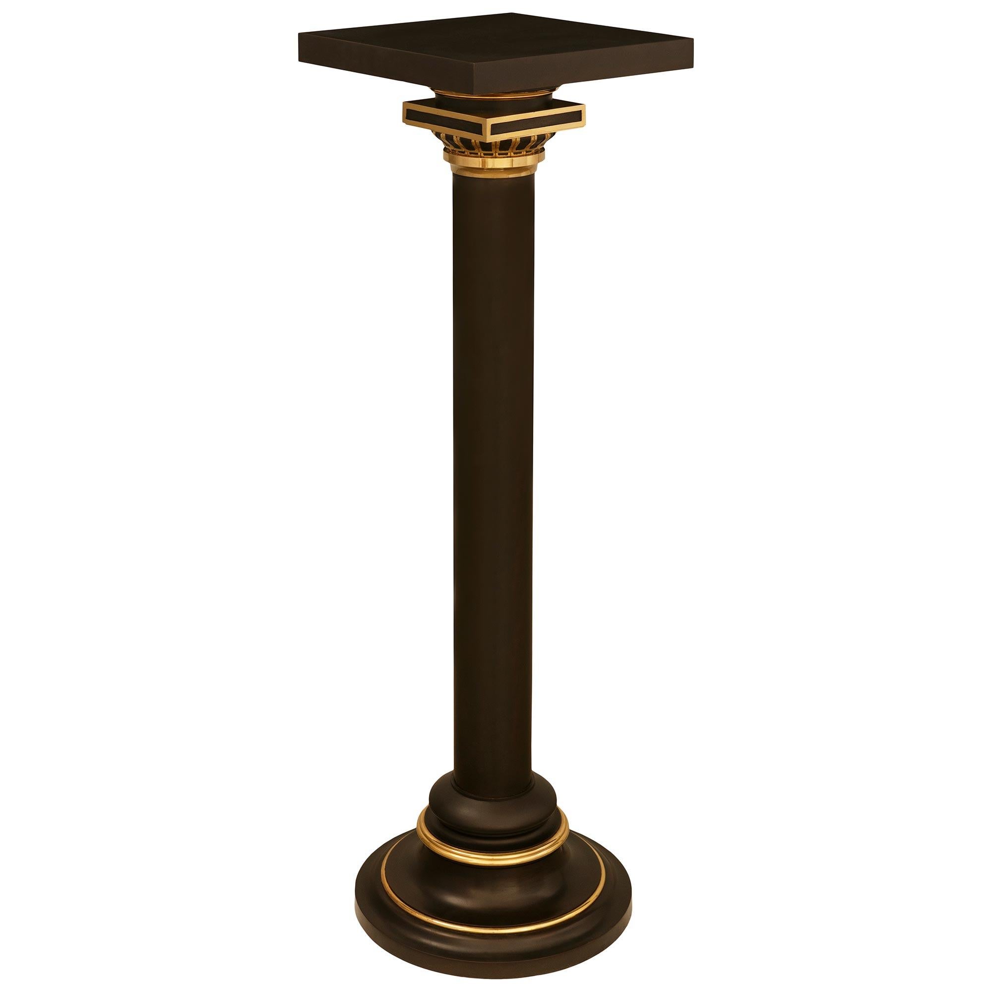 Französisch 19. Jahrhundert Belle Epoque Periode Bronze und Ormolu Pedestal (Belle Époque) im Angebot