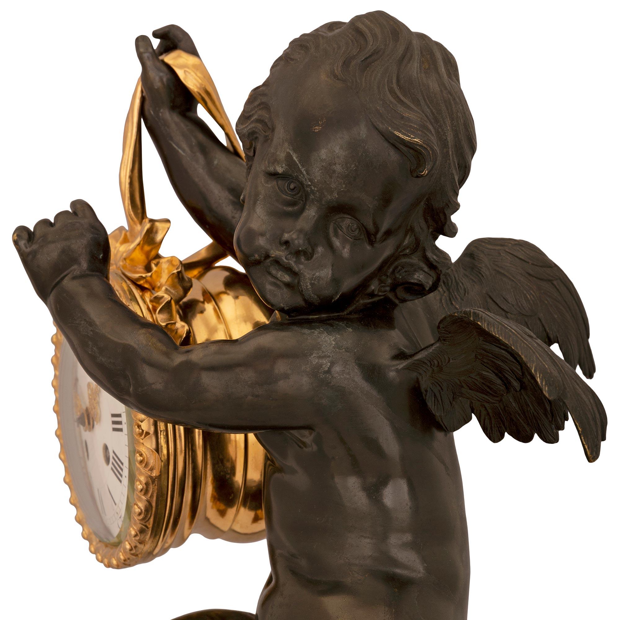 Patiné Pendule d'époque Belle Époque du XIXe siècle en bronze, bronze doré et marbre. en vente