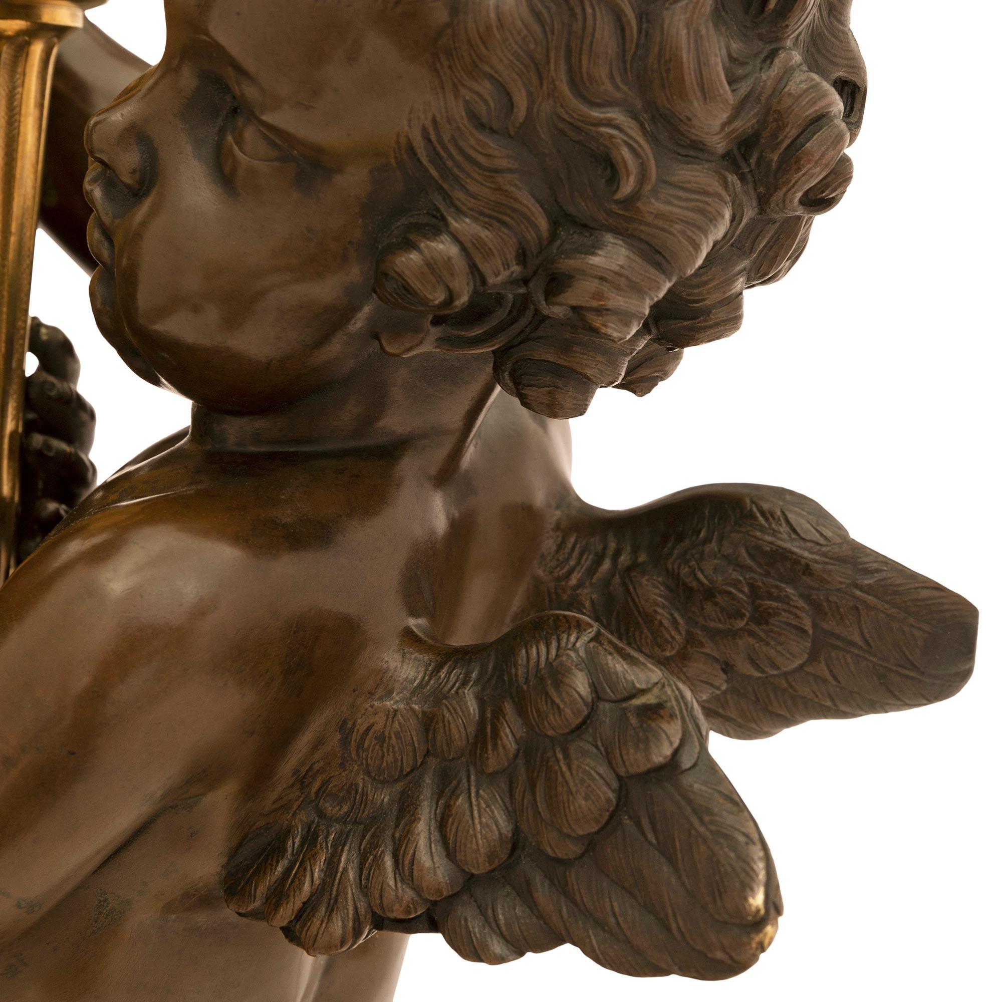 Französischer Beistelltisch aus Bronze, Ormolu und Glas aus der Belle Époque des 19. (19. Jahrhundert) im Angebot