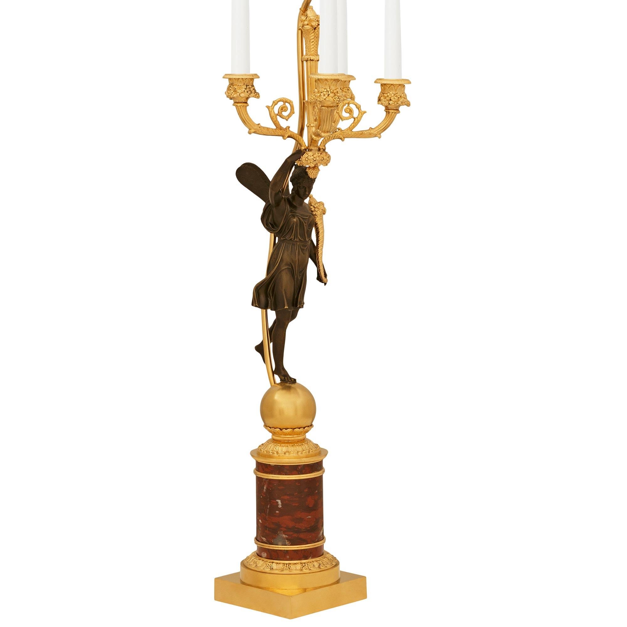 Lámpara francesa del siglo XIX Belle Epoque, estilo Imperio, de bronce y Ormolu Francés en venta