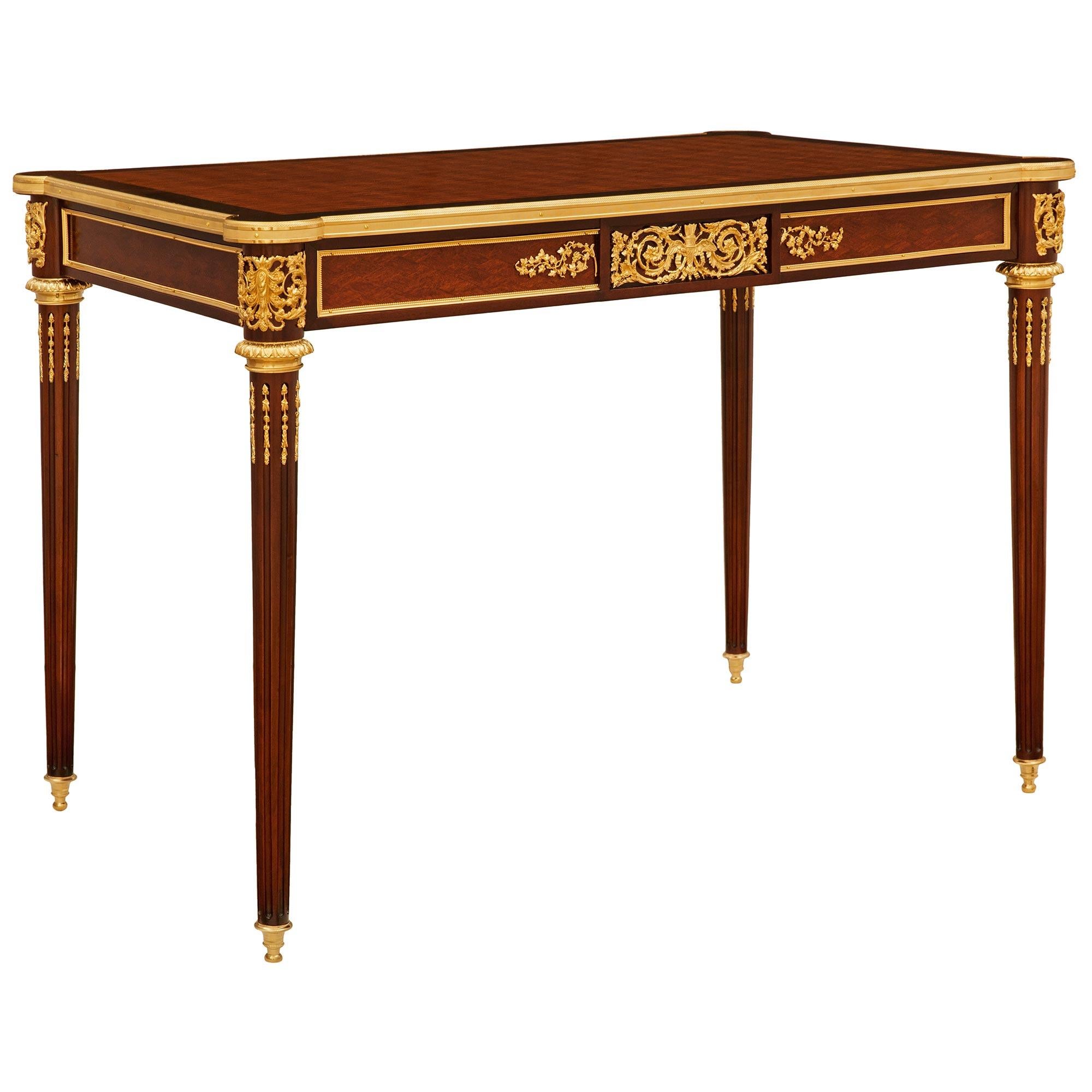 Louis XVI Bureau/table de style A Link, French Belle Epoque, 19e siècle en vente