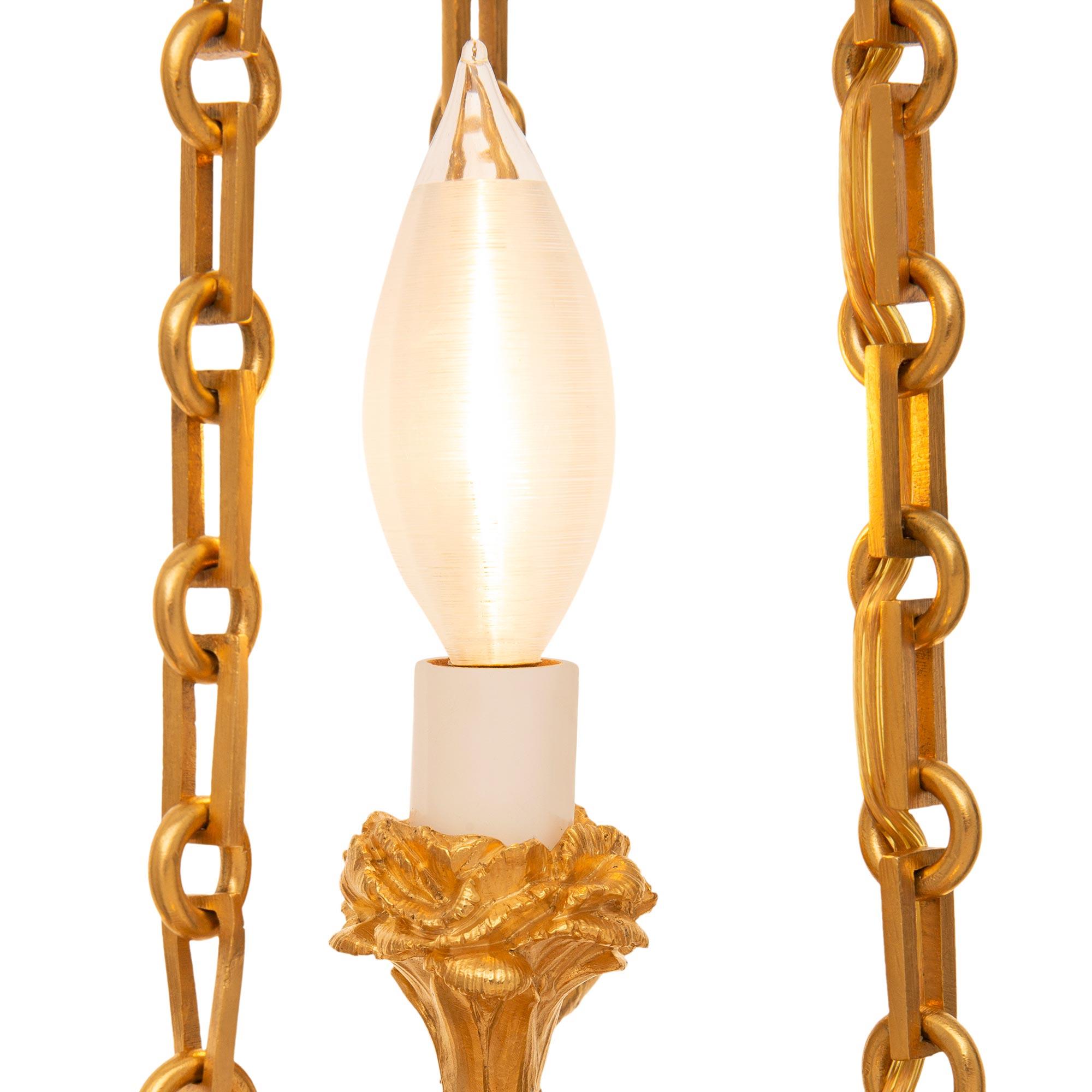 Onice Lampadario in onice e ormolo francese del XIX secolo, periodo Belle Époque, Luigi XVI secolo in vendita