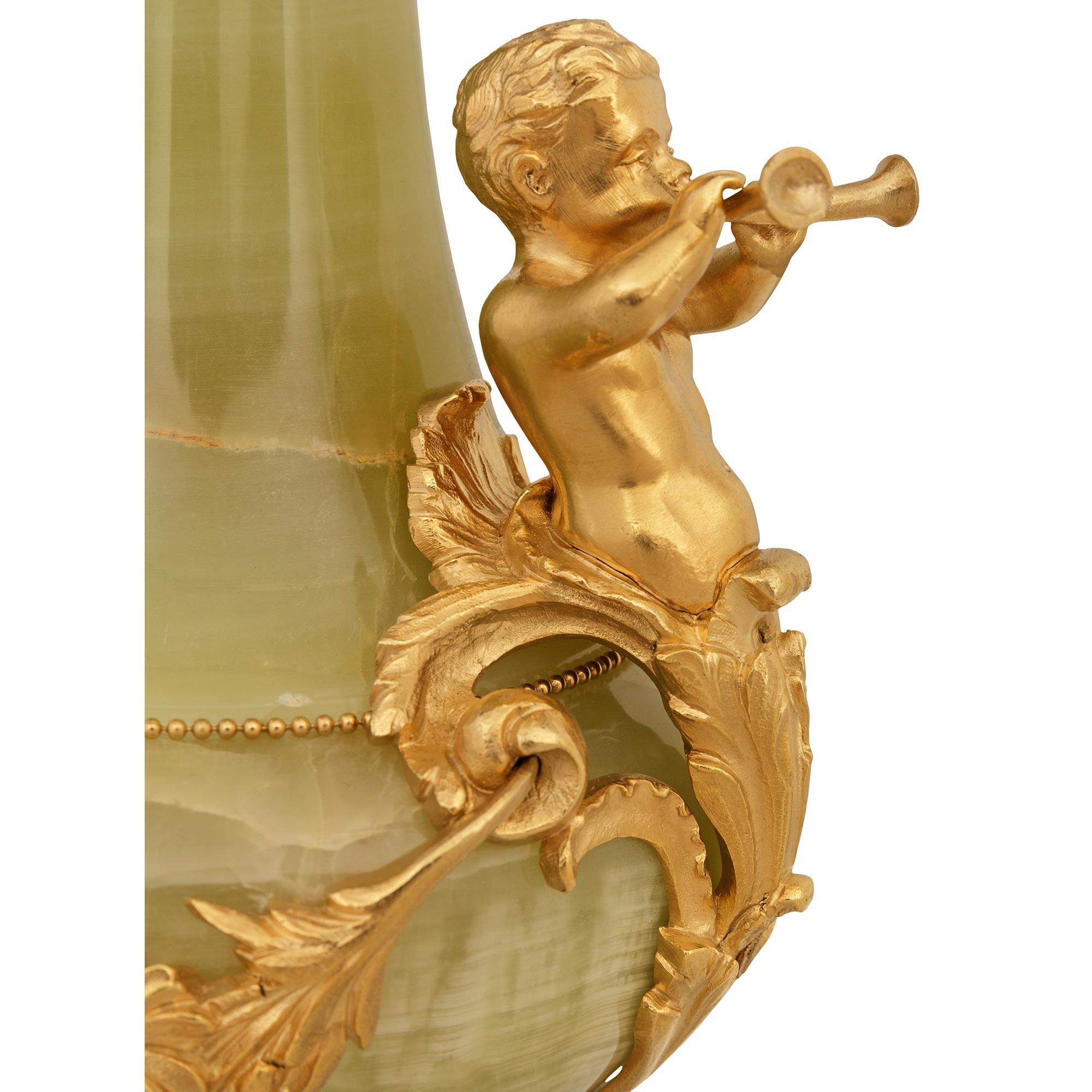 Lámpara francesa del siglo XIX Belle Époque Período Luis XVI Ónice y Ormolu en venta 1
