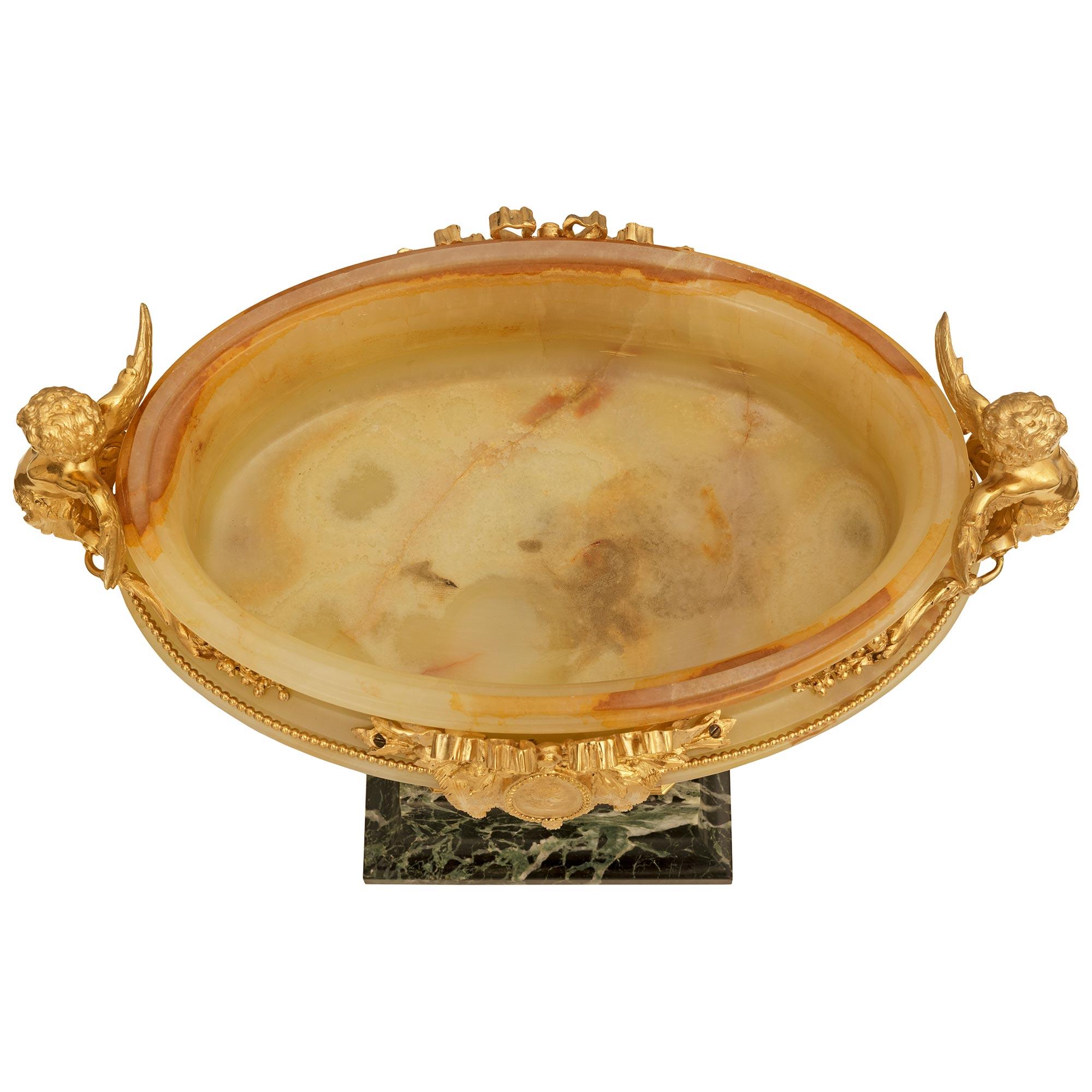 French 19th century Belle Epoque Period Onyx, Marble and Ormolu centerpiece in vendita 3