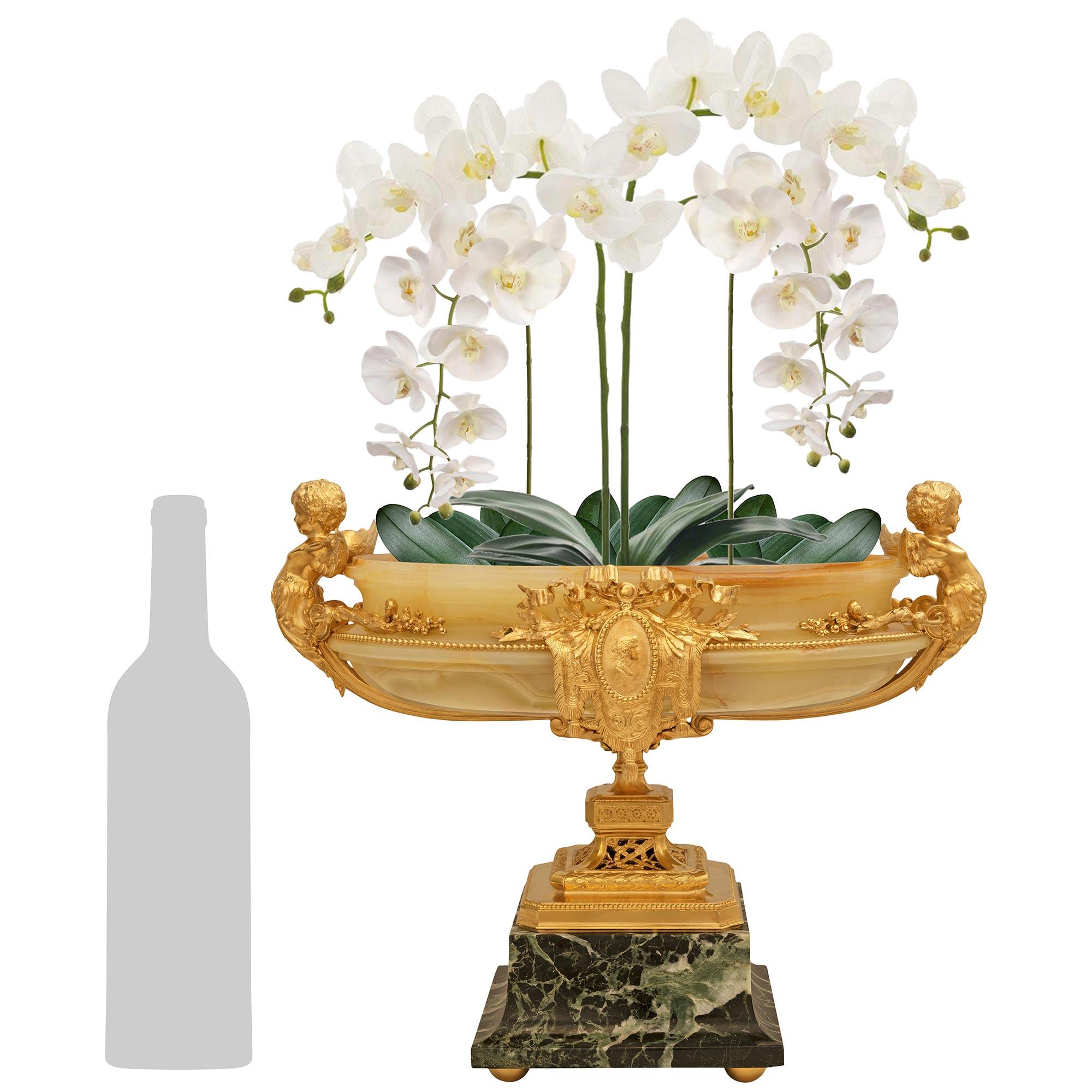 Belle Époque French 19th century Belle Epoque Period Onyx, Marble and Ormolu centerpiece in vendita