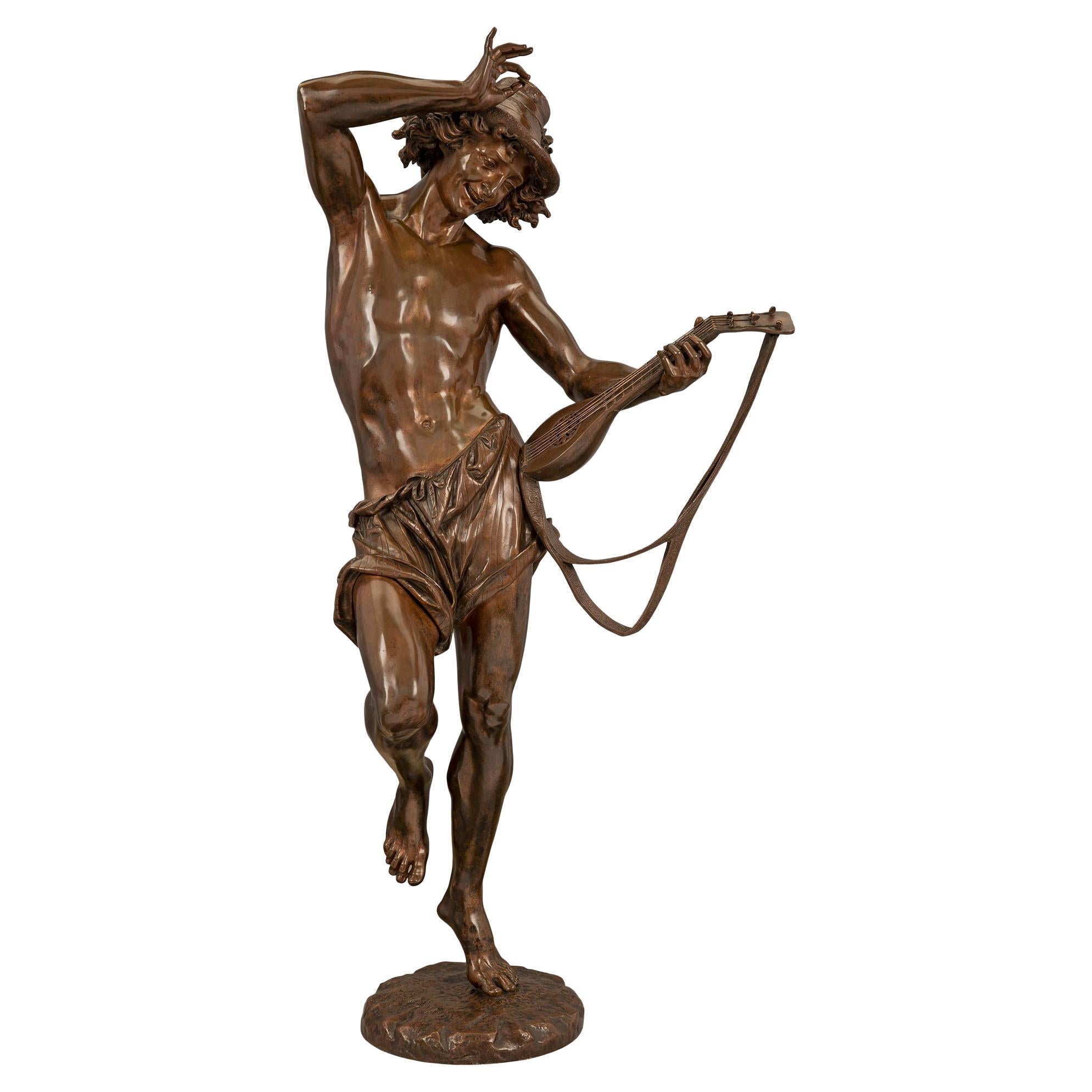 Französische Statue aus patinierter Bronze aus der Belle Époque des 19. Jahrhunderts