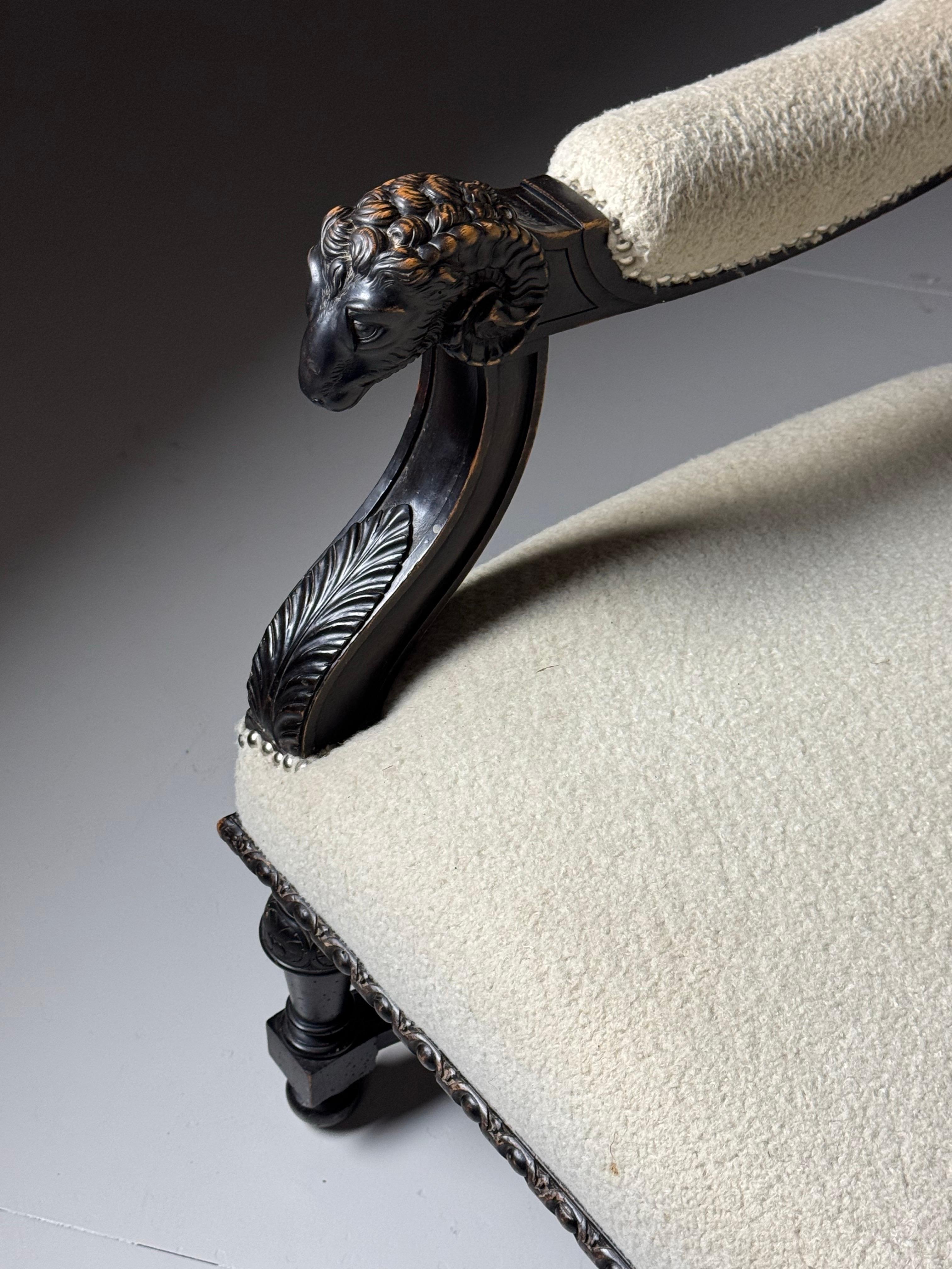 Französische Bank mit Widderköpfen aus dem 19. im Angebot 10