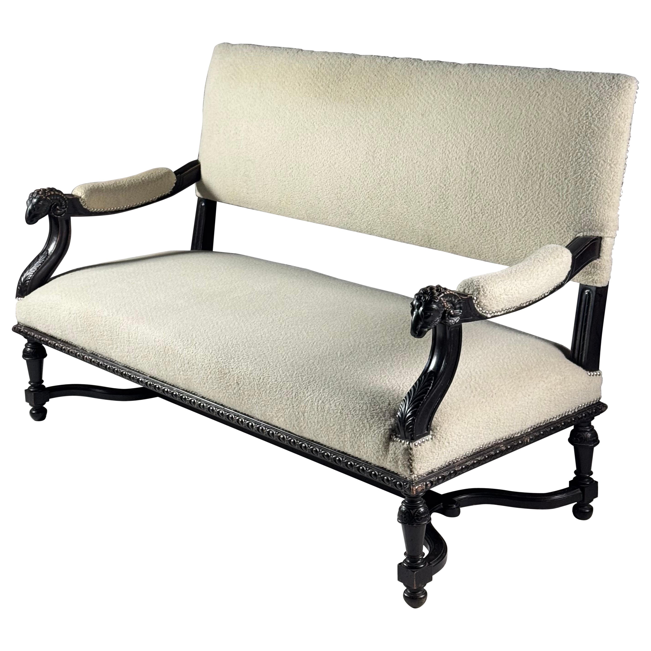 Französische Bank mit Widderköpfen aus dem 19. im Angebot