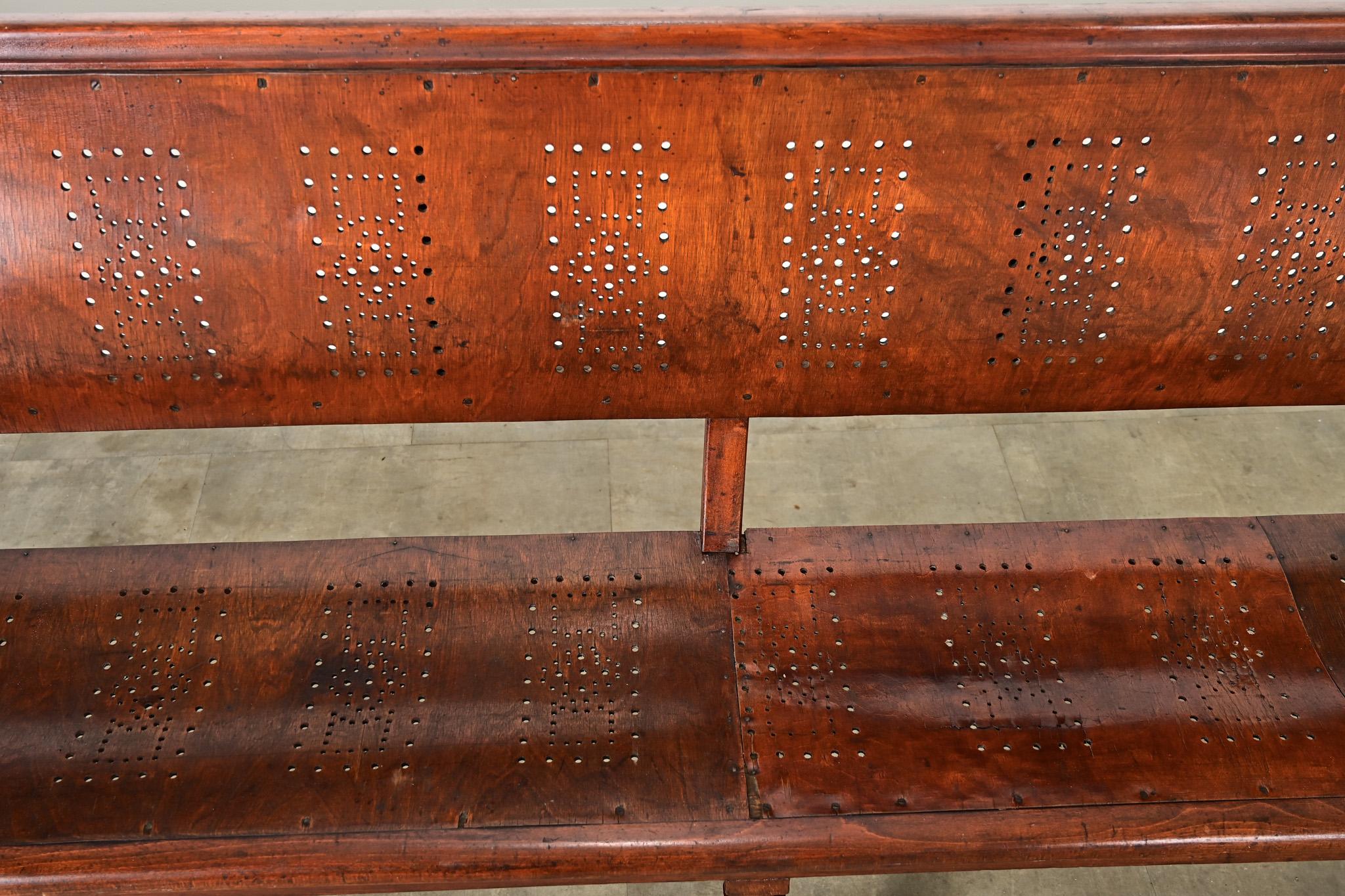 French 19th Century Bentwood Bench with Pierced Back In Good Condition For Sale In Baton Rouge, LA