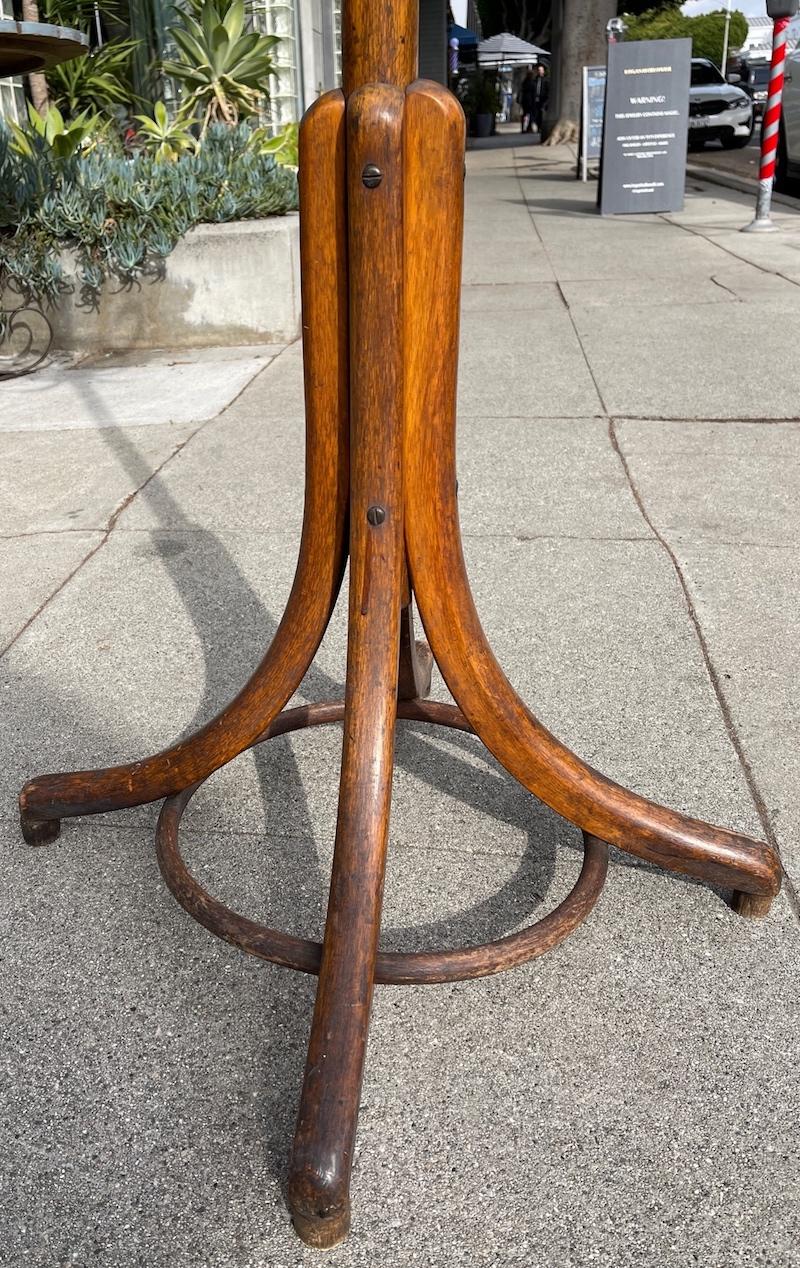French 19th Century Bentwood Bistro Coat Stand For Sale 1