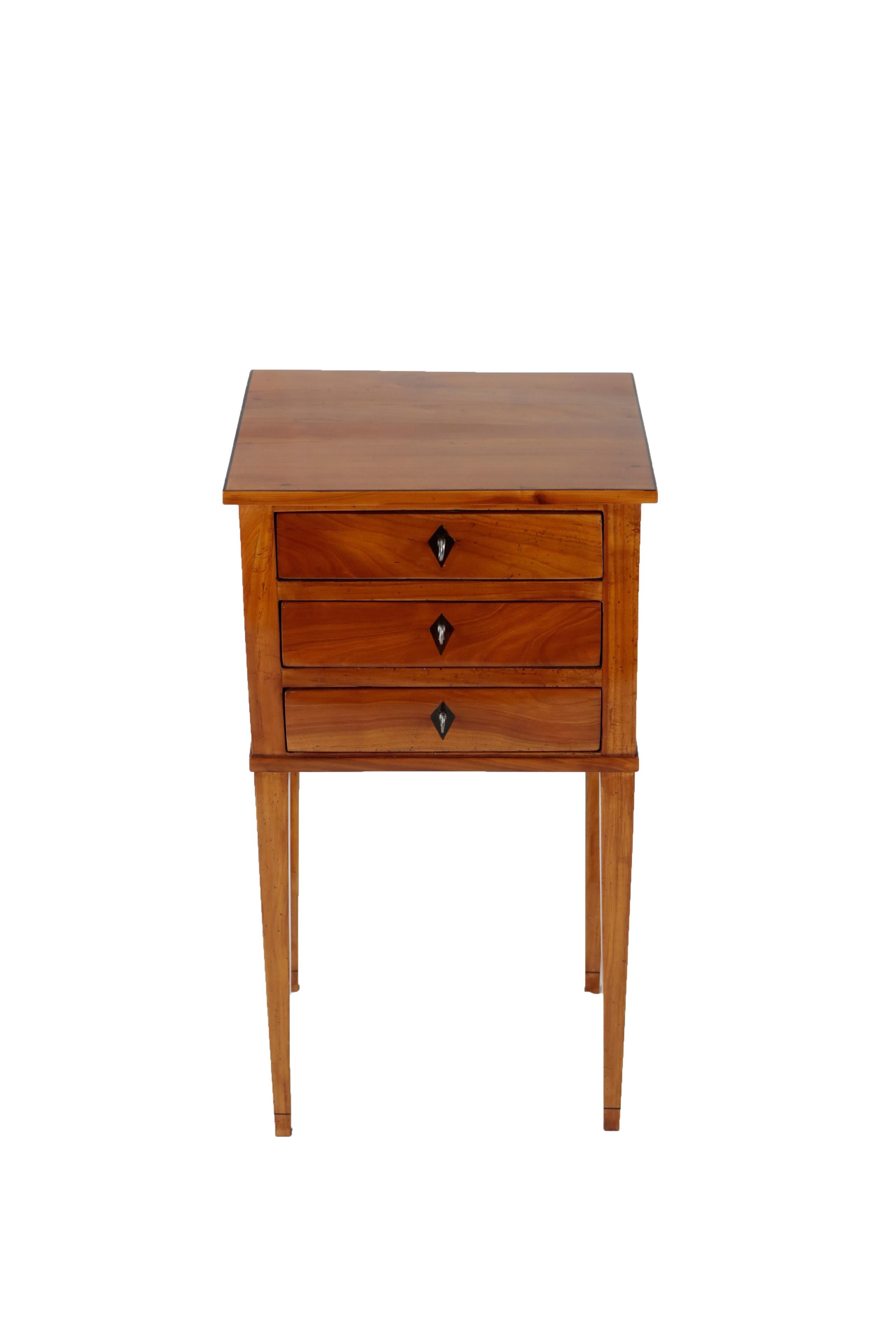 • 19th century Biedermeier period side table
• France, circa 1820-1830
• Solid cherrywood
• 3 drawers
• Restored residential-ready state
• French shellac hand polish
• Measure: Height 75 cm, width 36 cm, depth 35 cm.








  