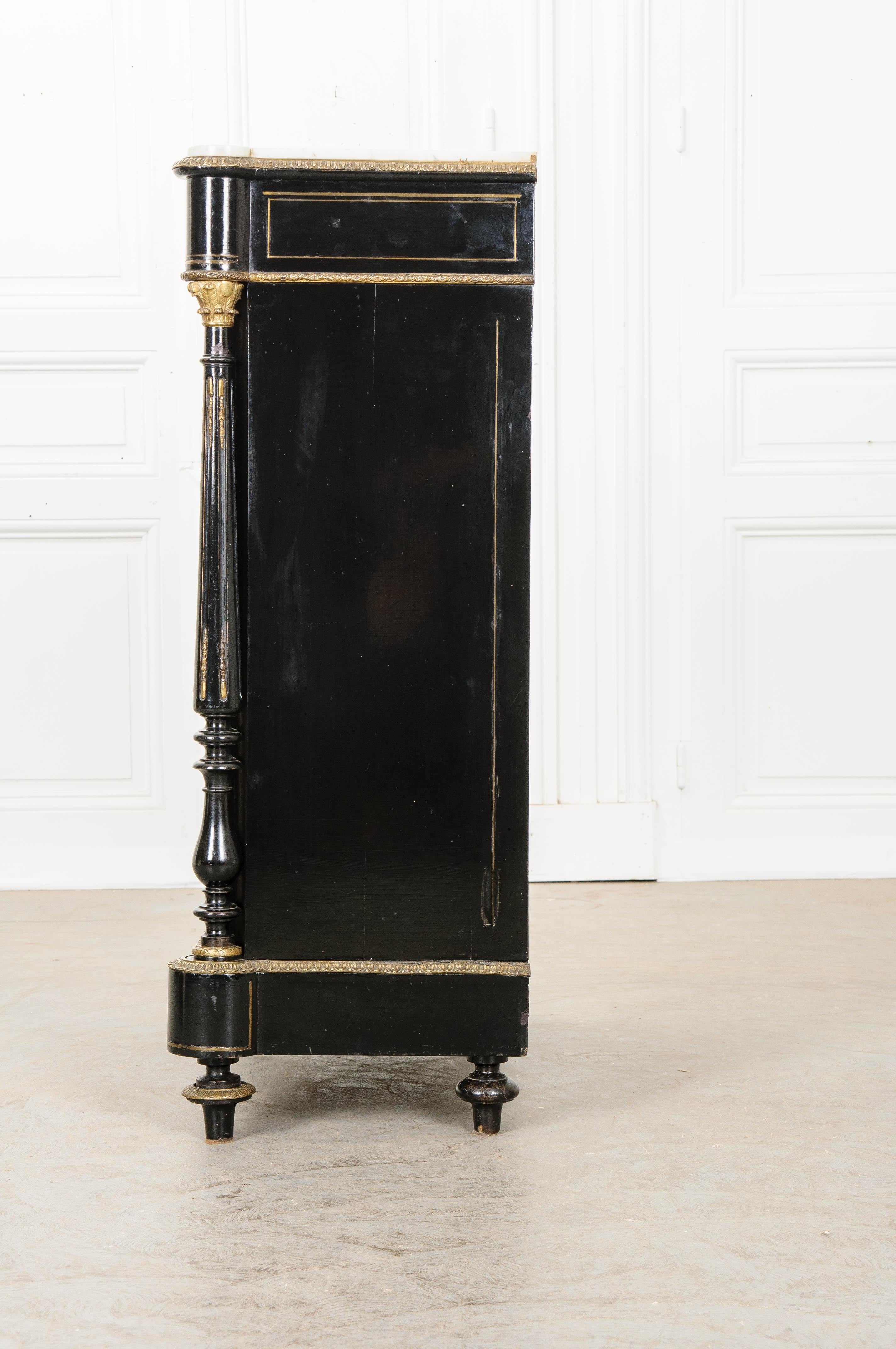 French 19th Century Black Lacquered Napoleon III Cabinet 1