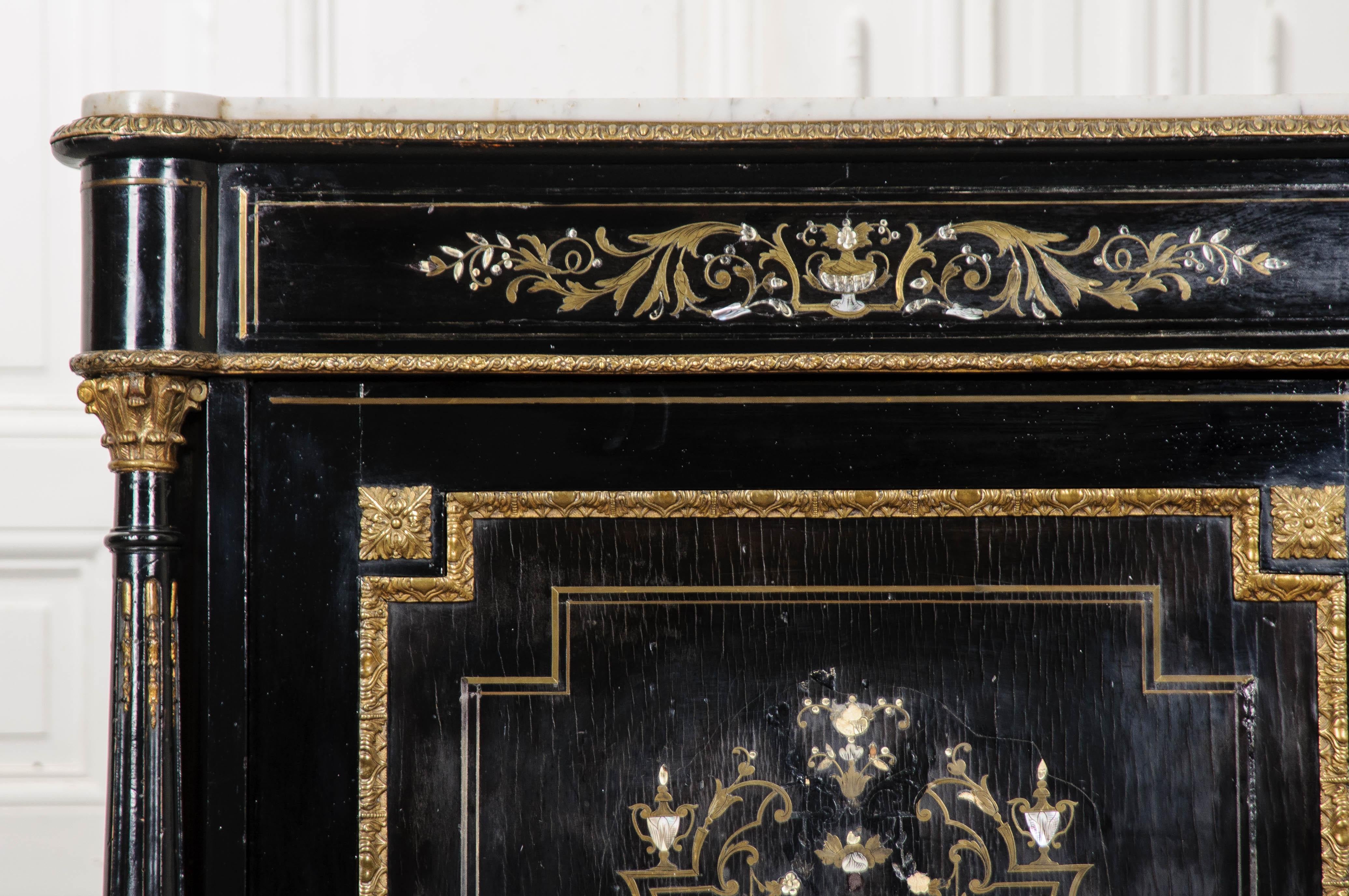 French 19th Century Black Lacquered Napoleon III Cabinet 3